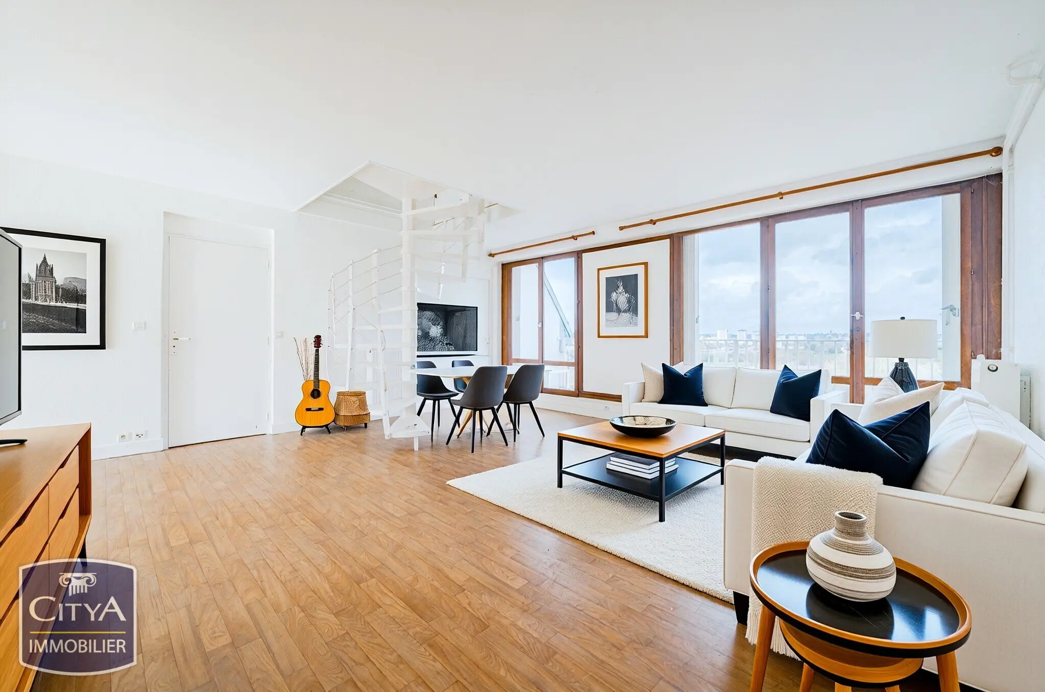 Appartement 5 pièces 97.6m²