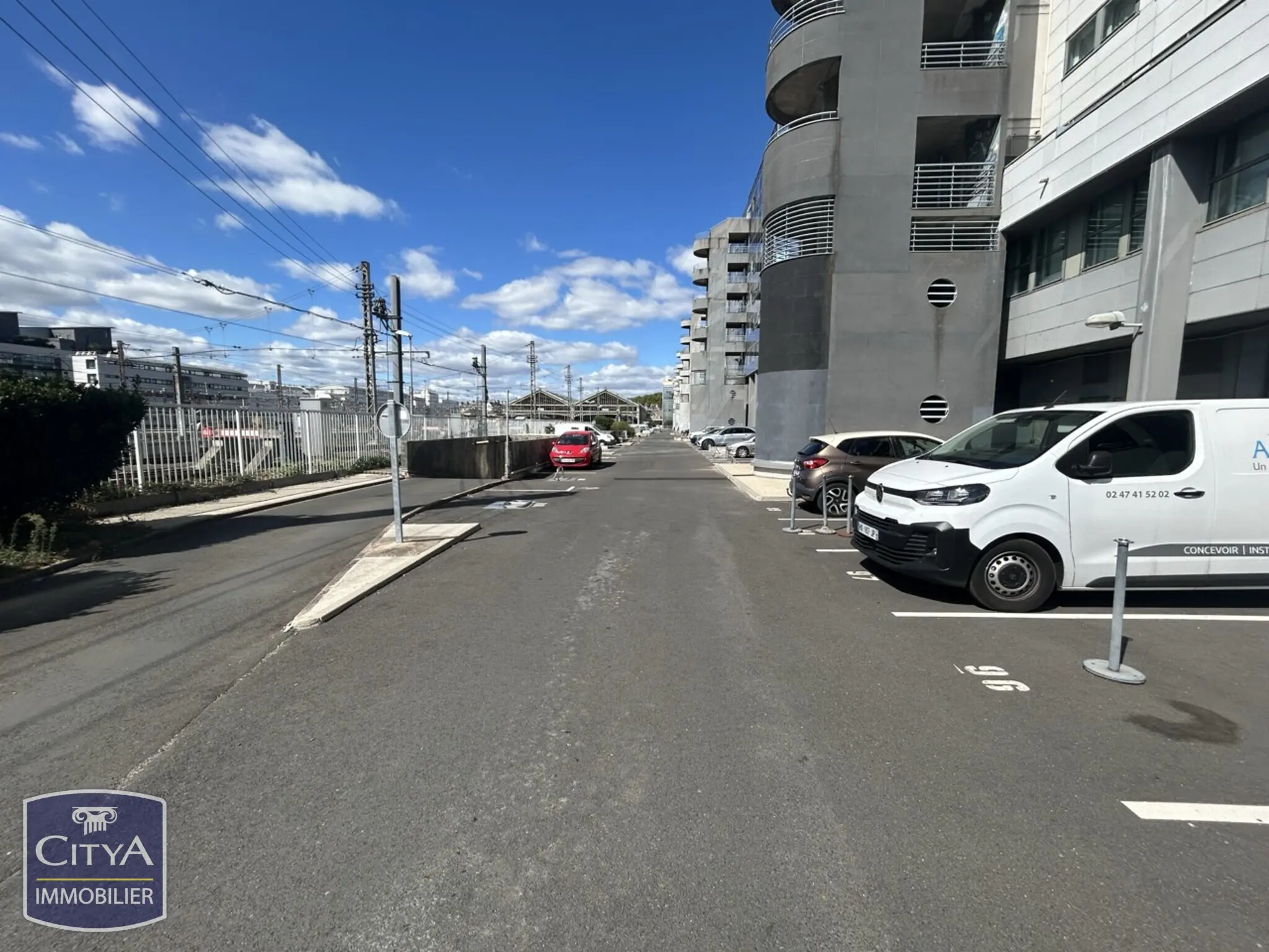 Parking à Tours — photo 7