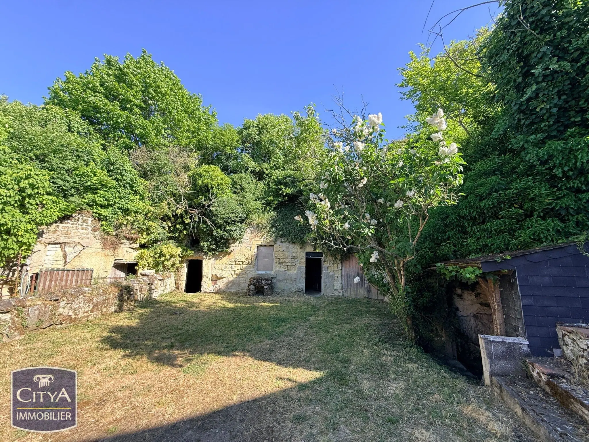Maison 6 pièces à La Roche-Clermault — photo 9