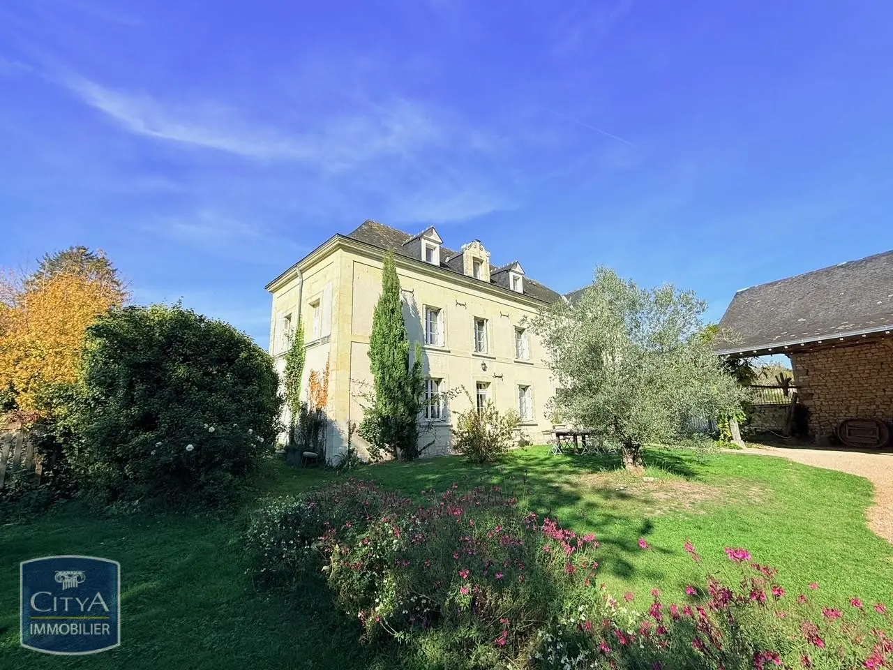 Maison 12 pièces 390m²
