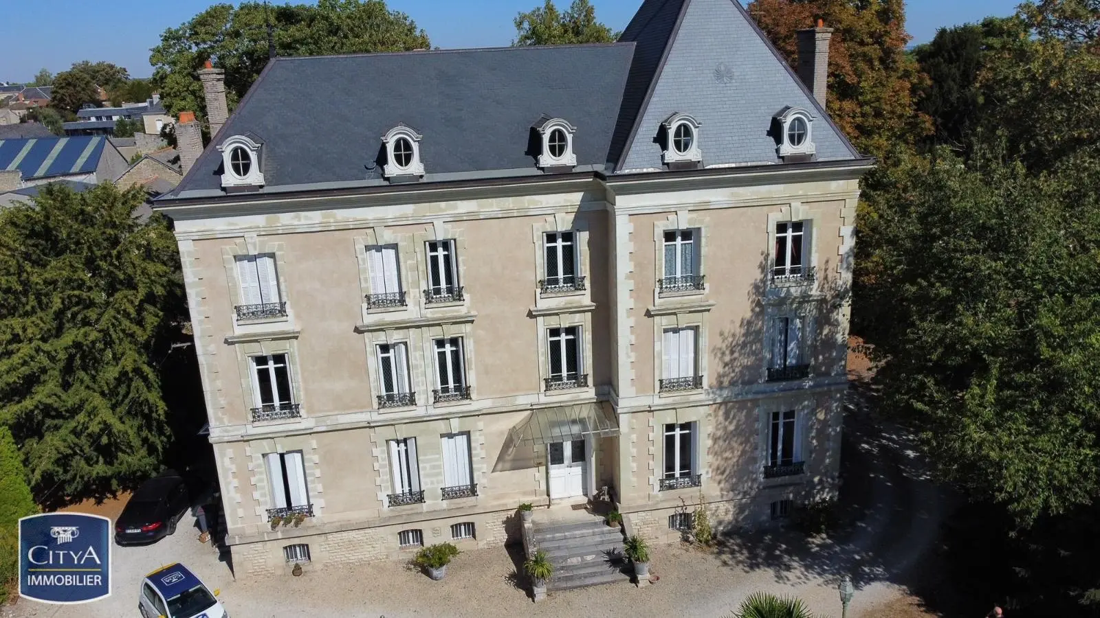 Maison 15 pièces à Loudun — photo 2