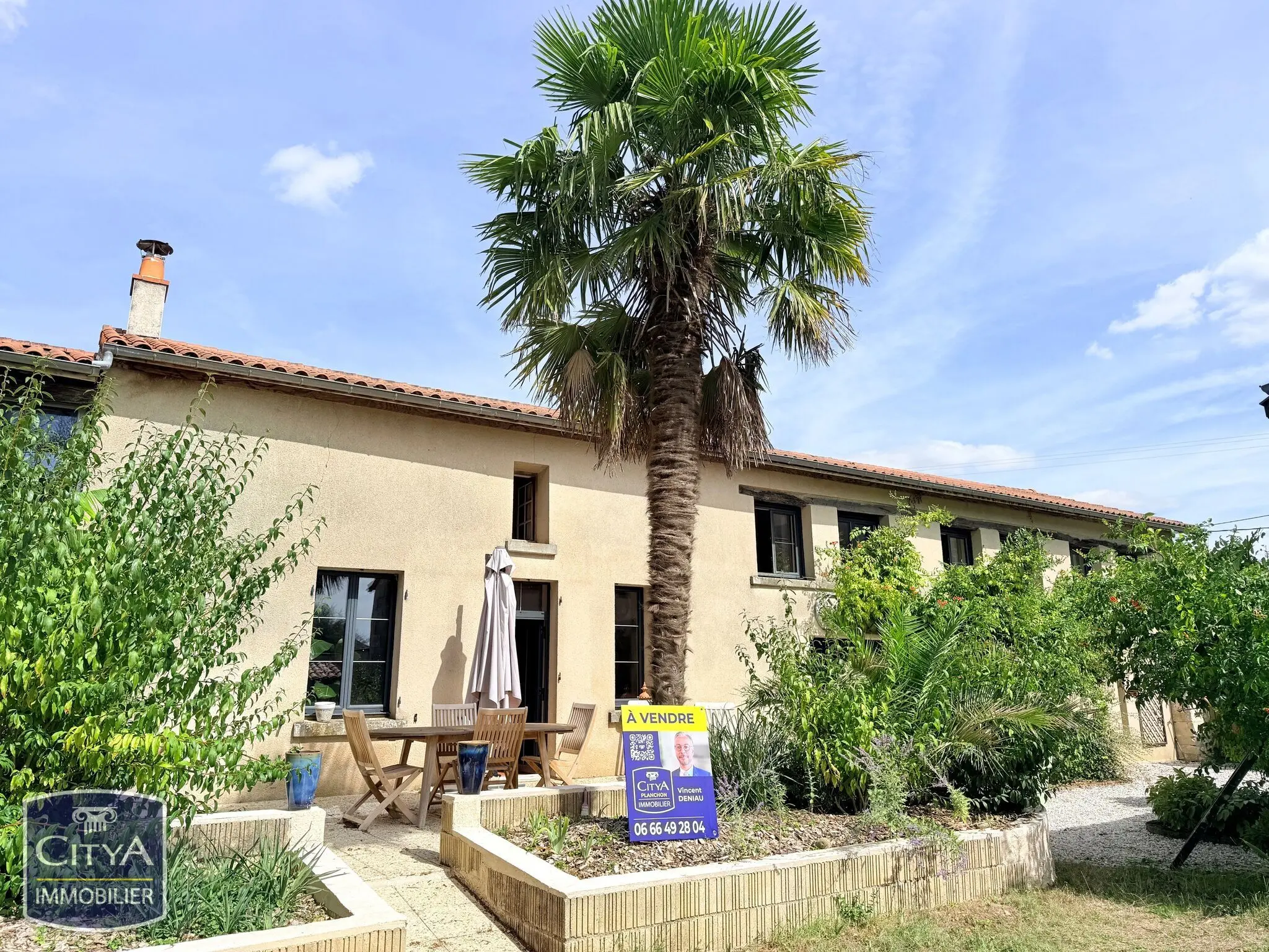 Maison 5 pièces 230.47m²