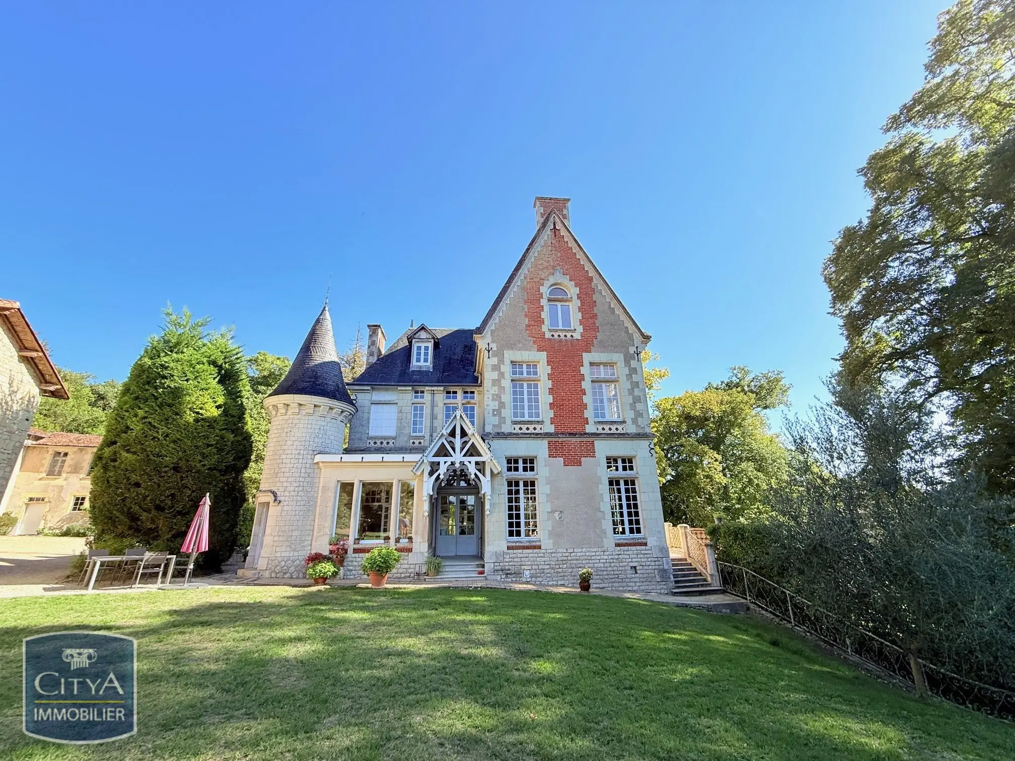 Maison 14 pièces à Loudun — photo 2