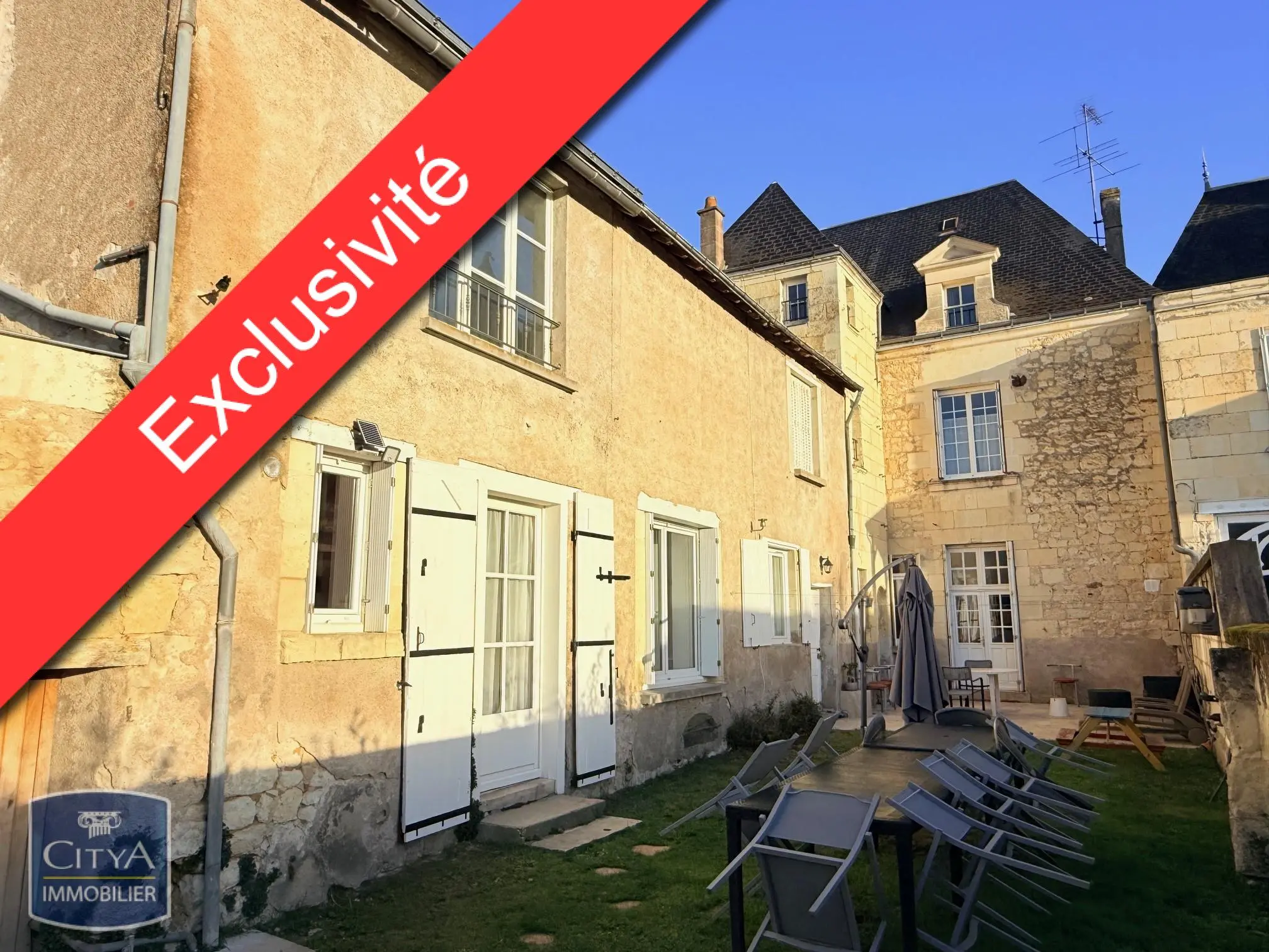 Maison 6 pièces 219m²