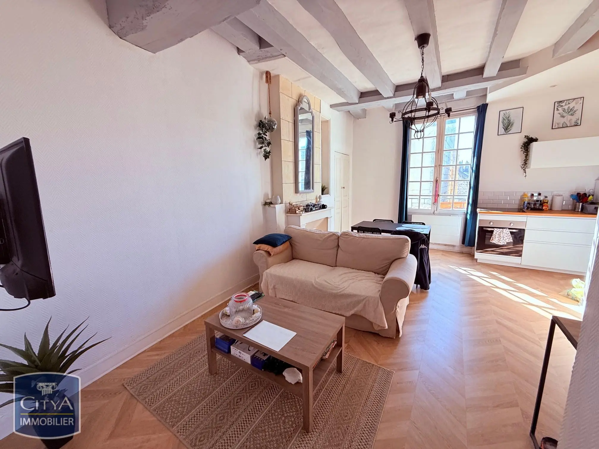 Immeuble à Chinon — photo 10