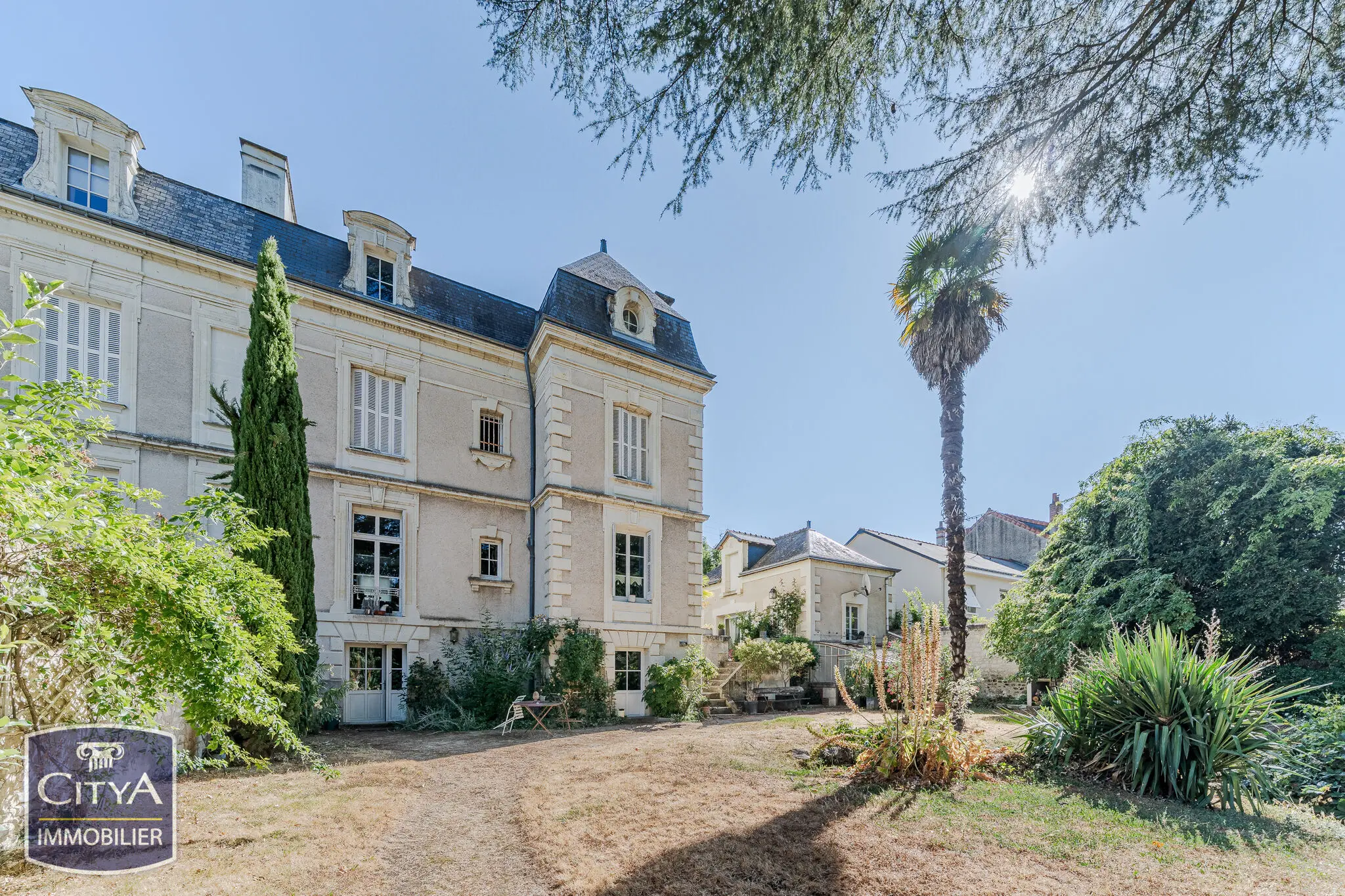 Maison 8 pièces 220m²