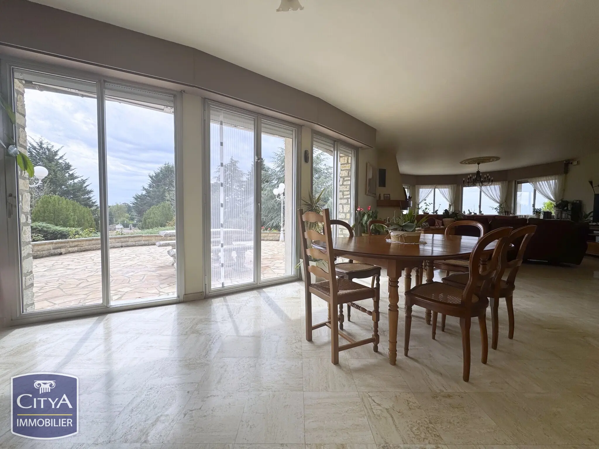 Maison 8 pièces 187m²