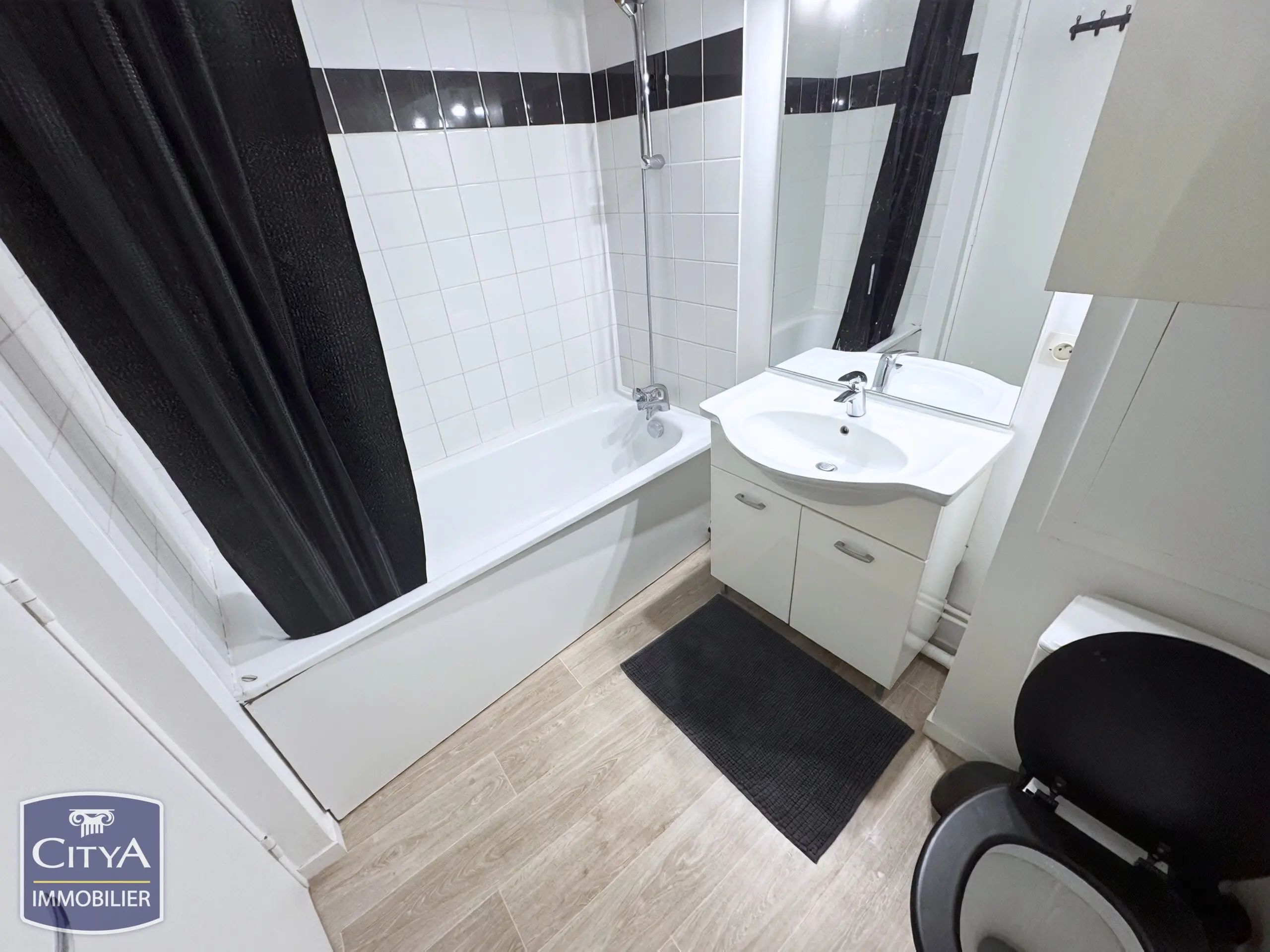 Appartement 2 pièces à Le Perray-en-Yvelines — photo 3