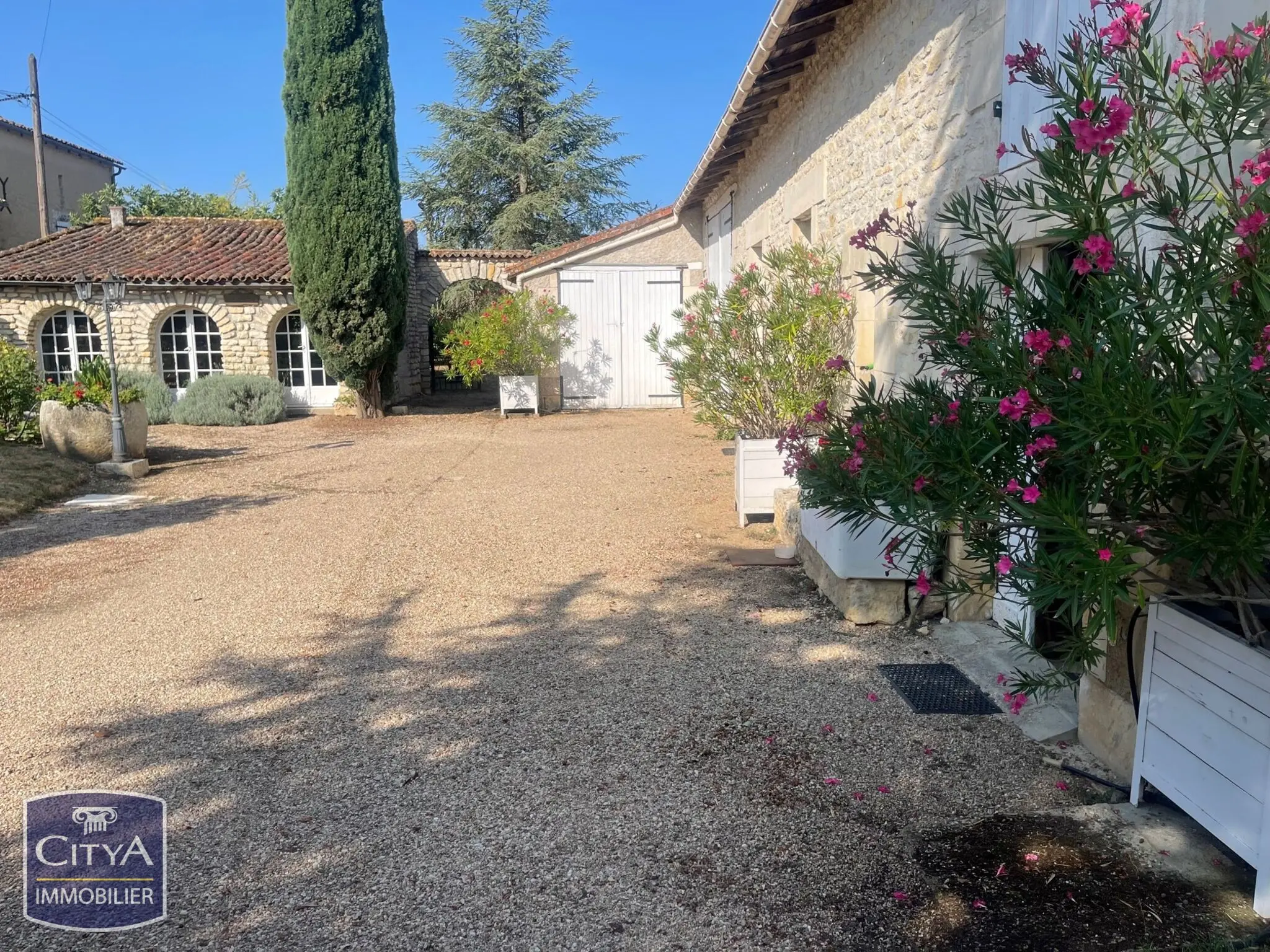 Maison 5 pièces à Yversay — photo 3