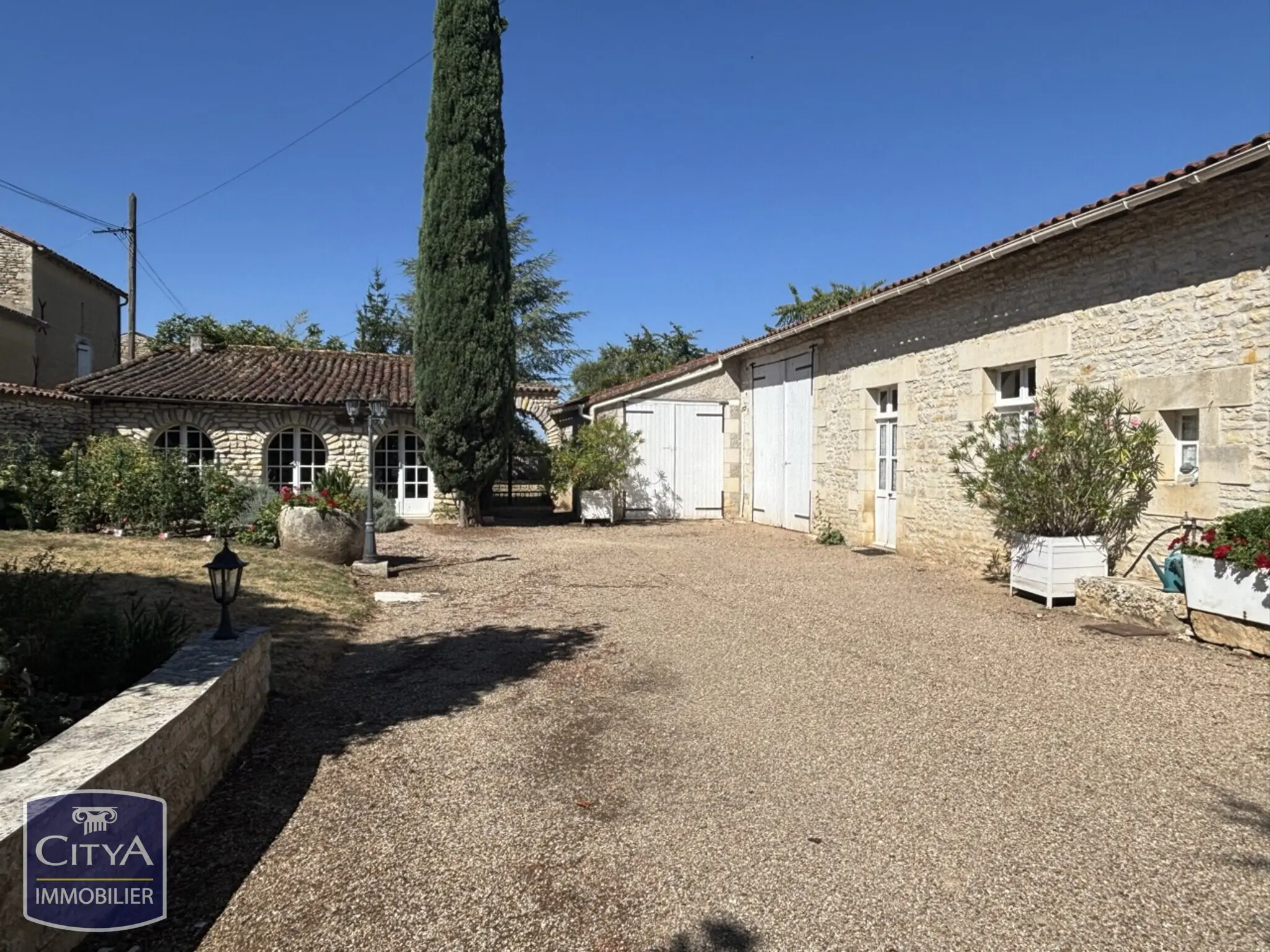 Maison 5 pièces à Yversay — photo 17