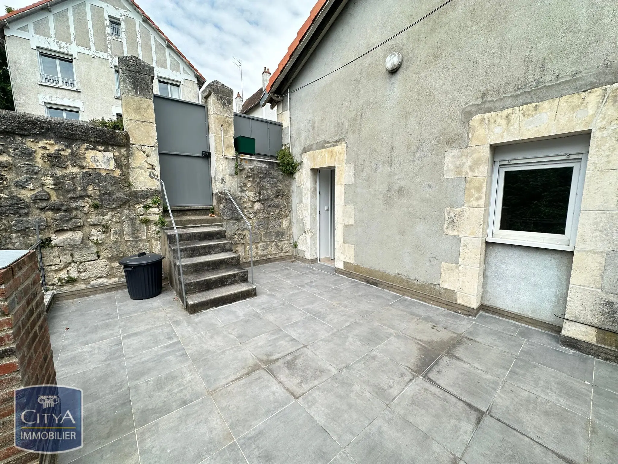 Immeuble à Poitiers — photo 3