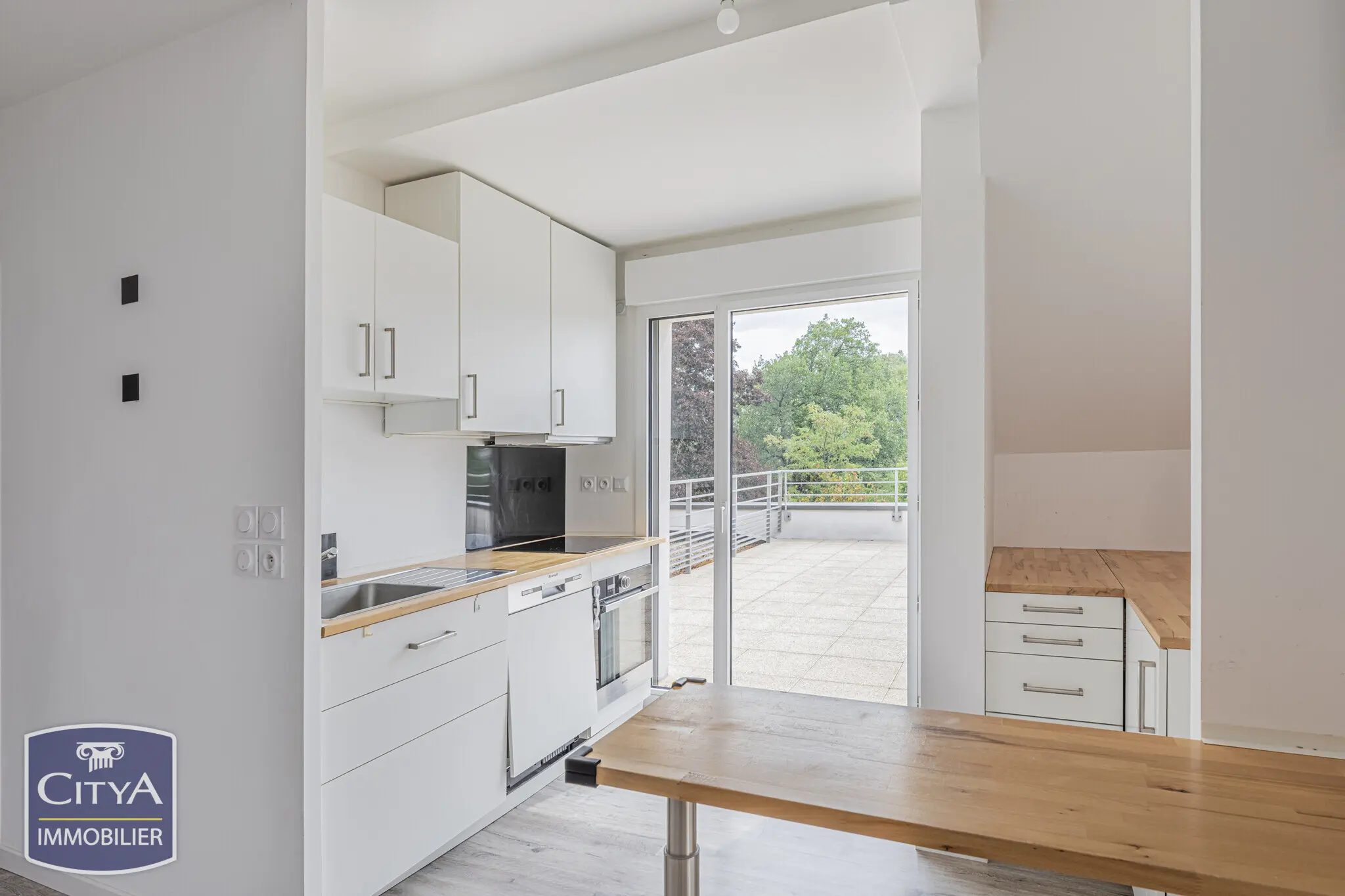 Appartement 4 pièces à La Ville-aux-Dames — photo 2