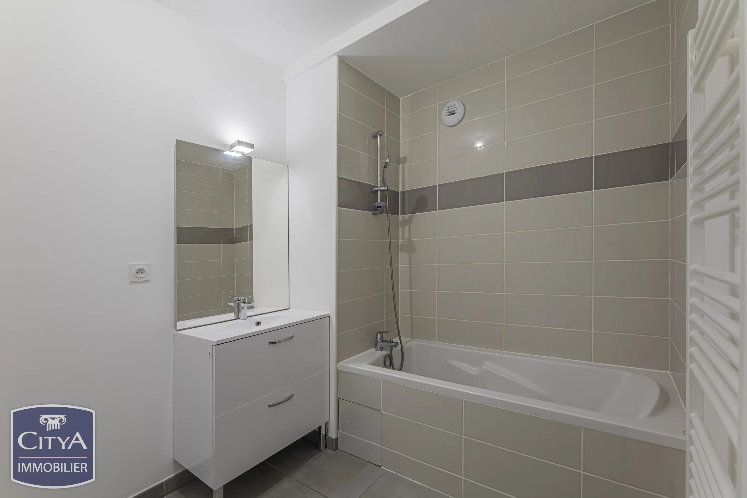 Appartement 4 pièces à La Ville-aux-Dames — photo 9