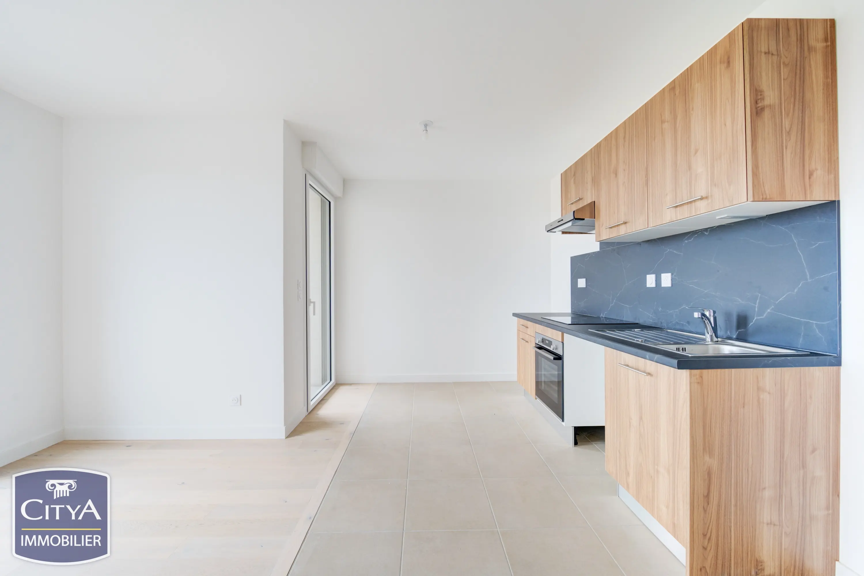 Appartement 2 pièces à Saint-Cyr-sur-Loire — photo 2