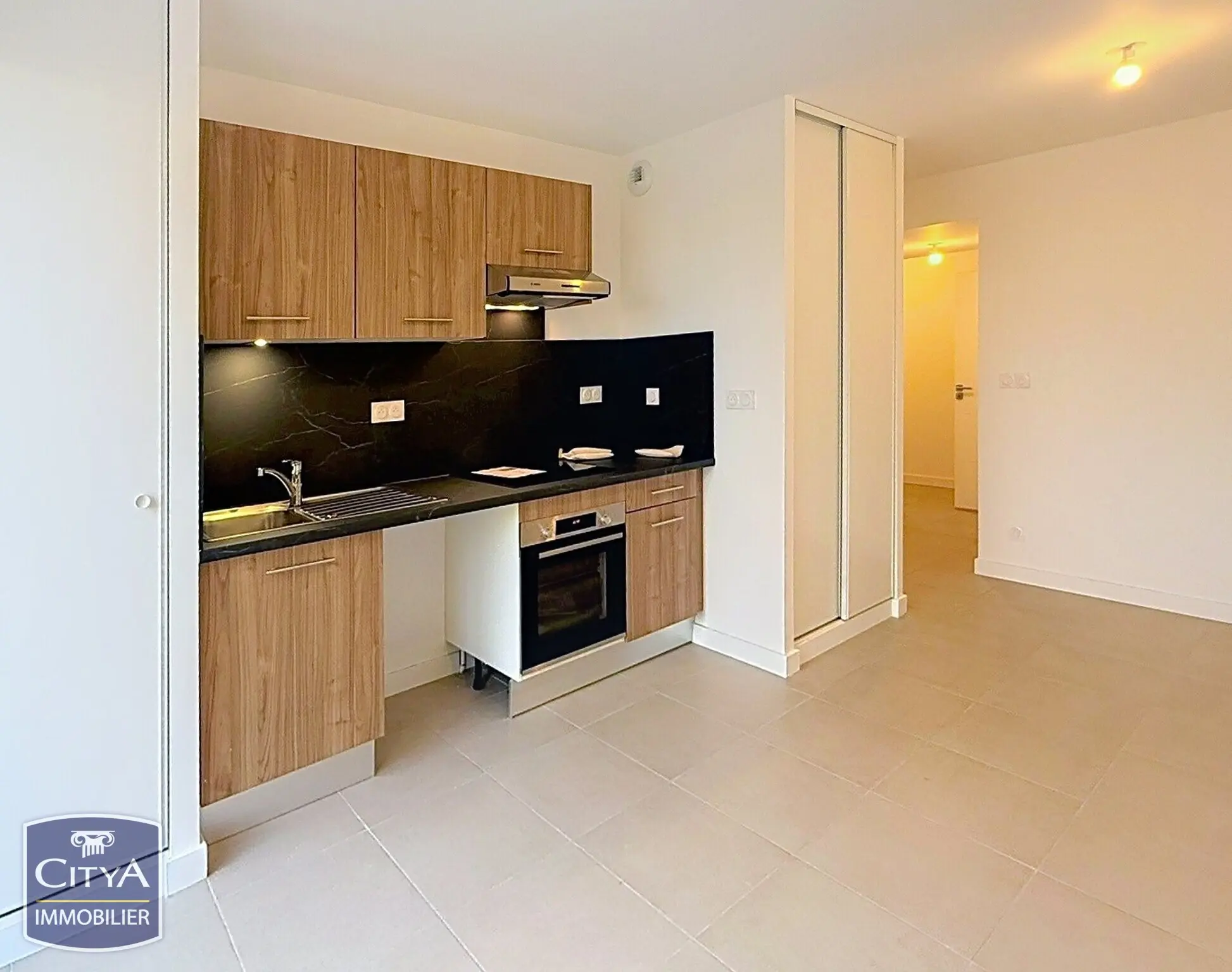 Appartement 1 pièces à Saint-Cyr-sur-Loire — photo 2