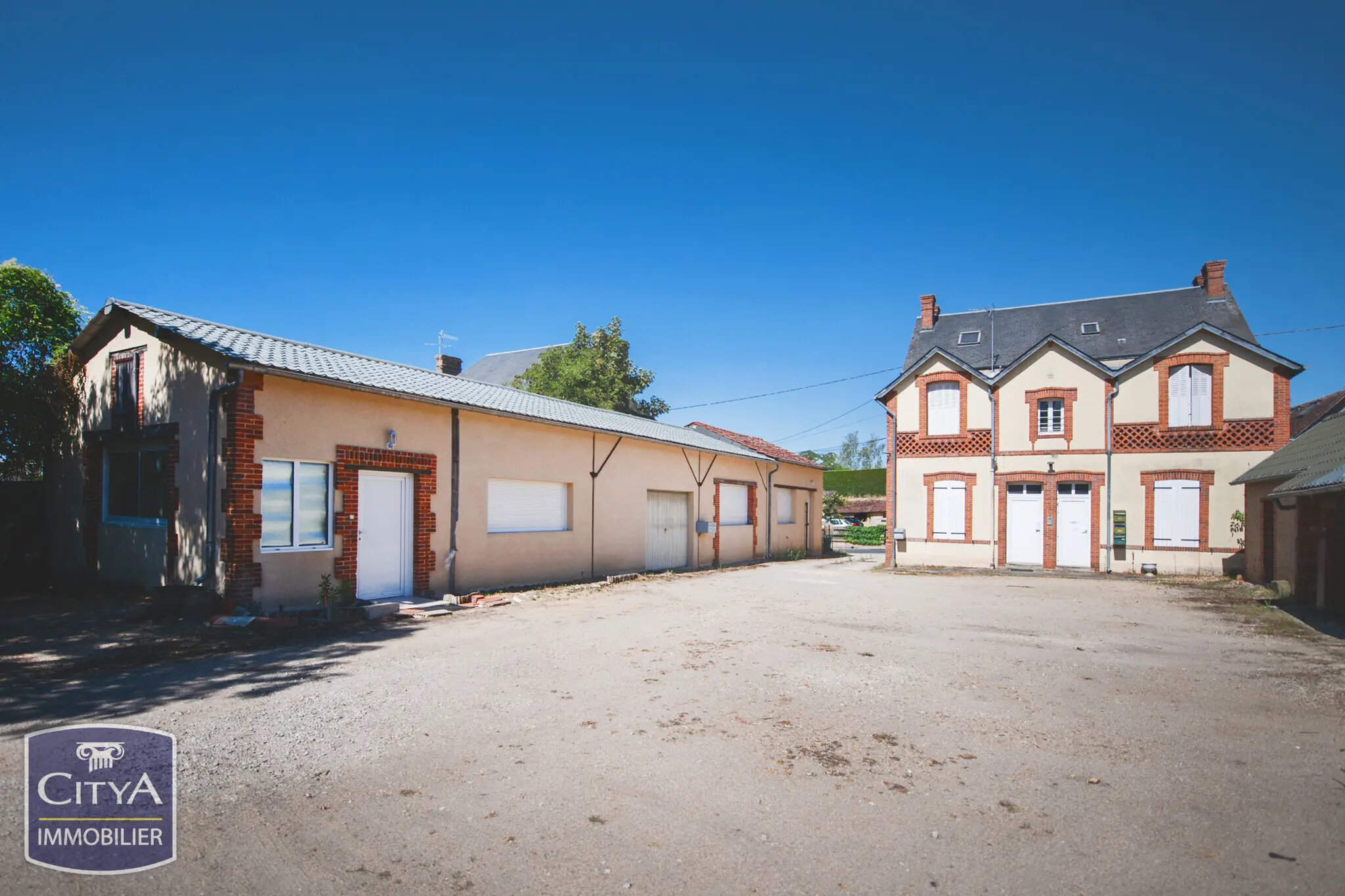Immeuble undefined pièces 288m²