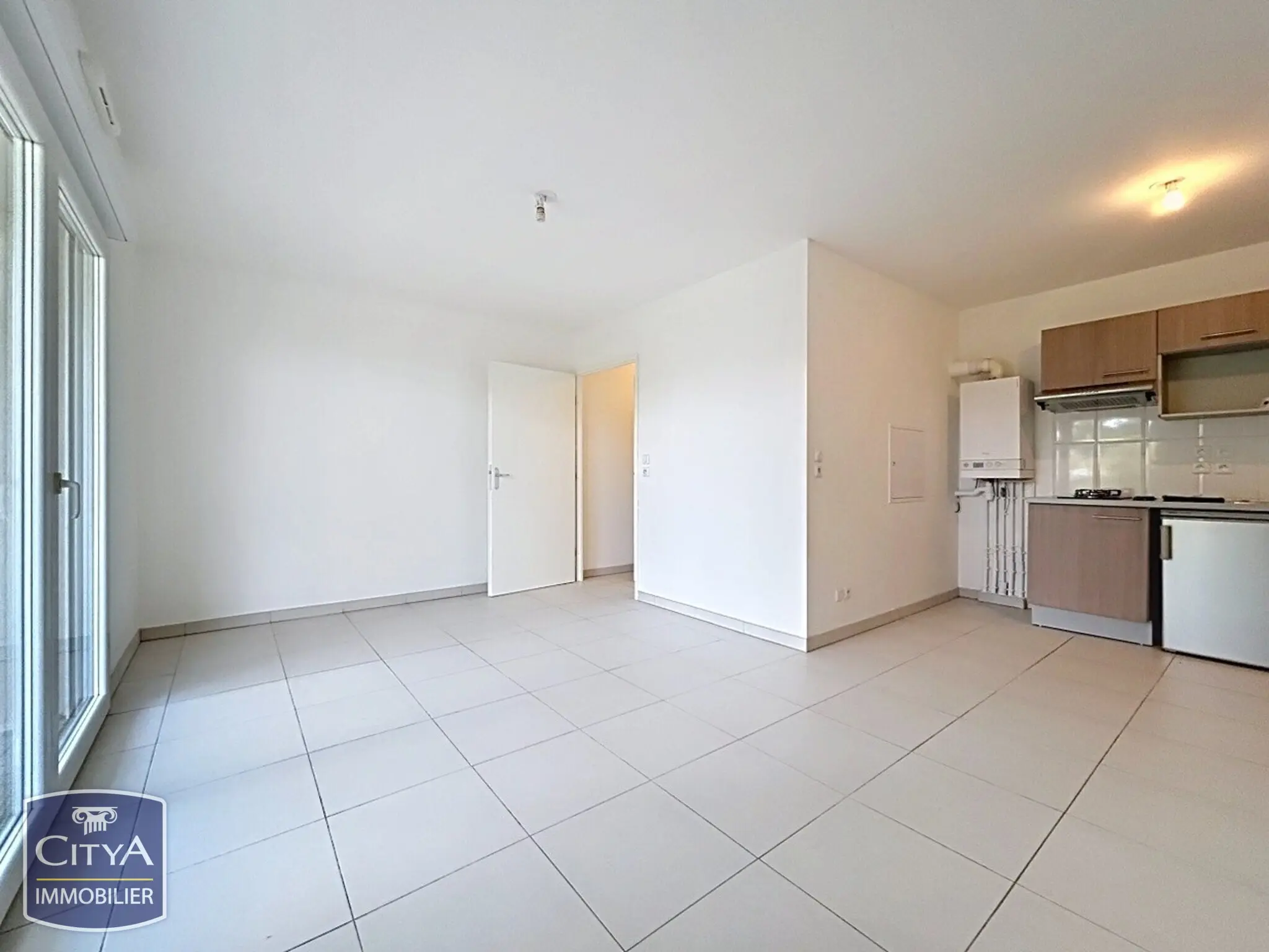 Appartement 2 pièces à Fleury-les-Aubrais — photo 2