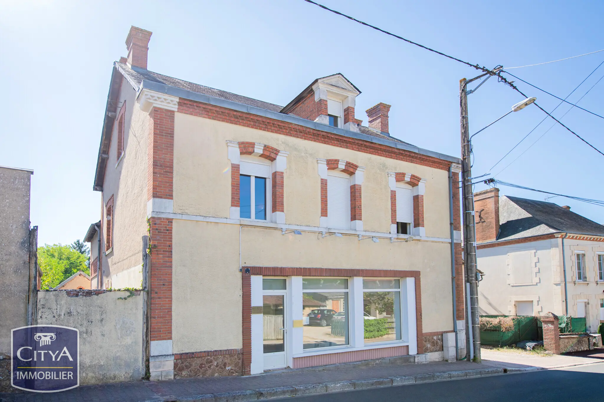 Immeuble à Les Bordes — photo 11