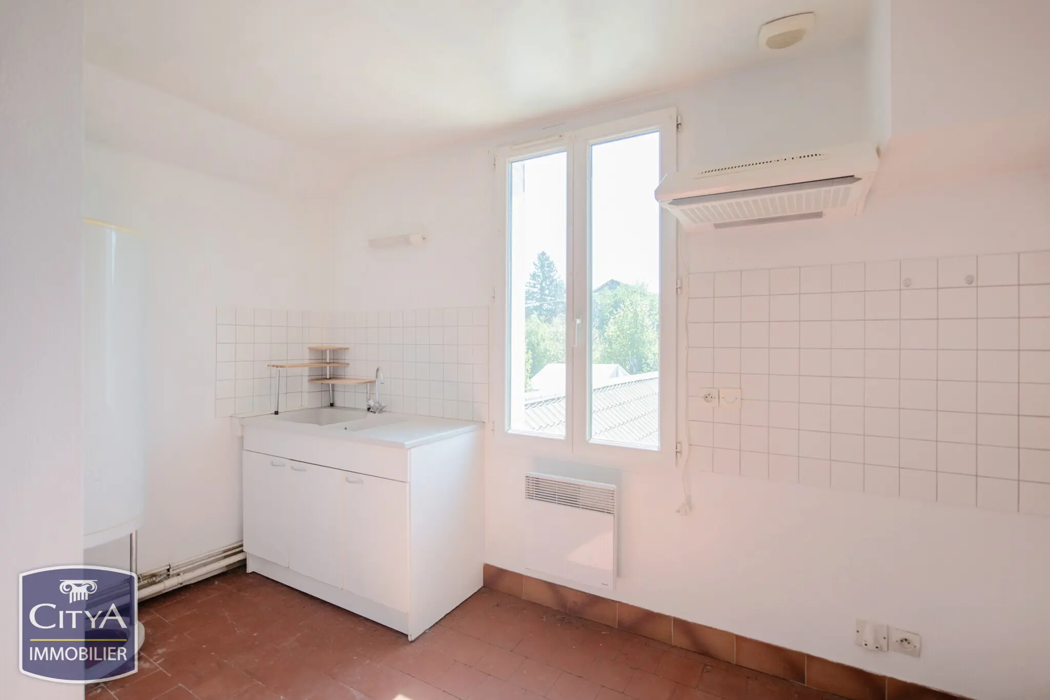 Immeuble à Les Bordes — photo 7
