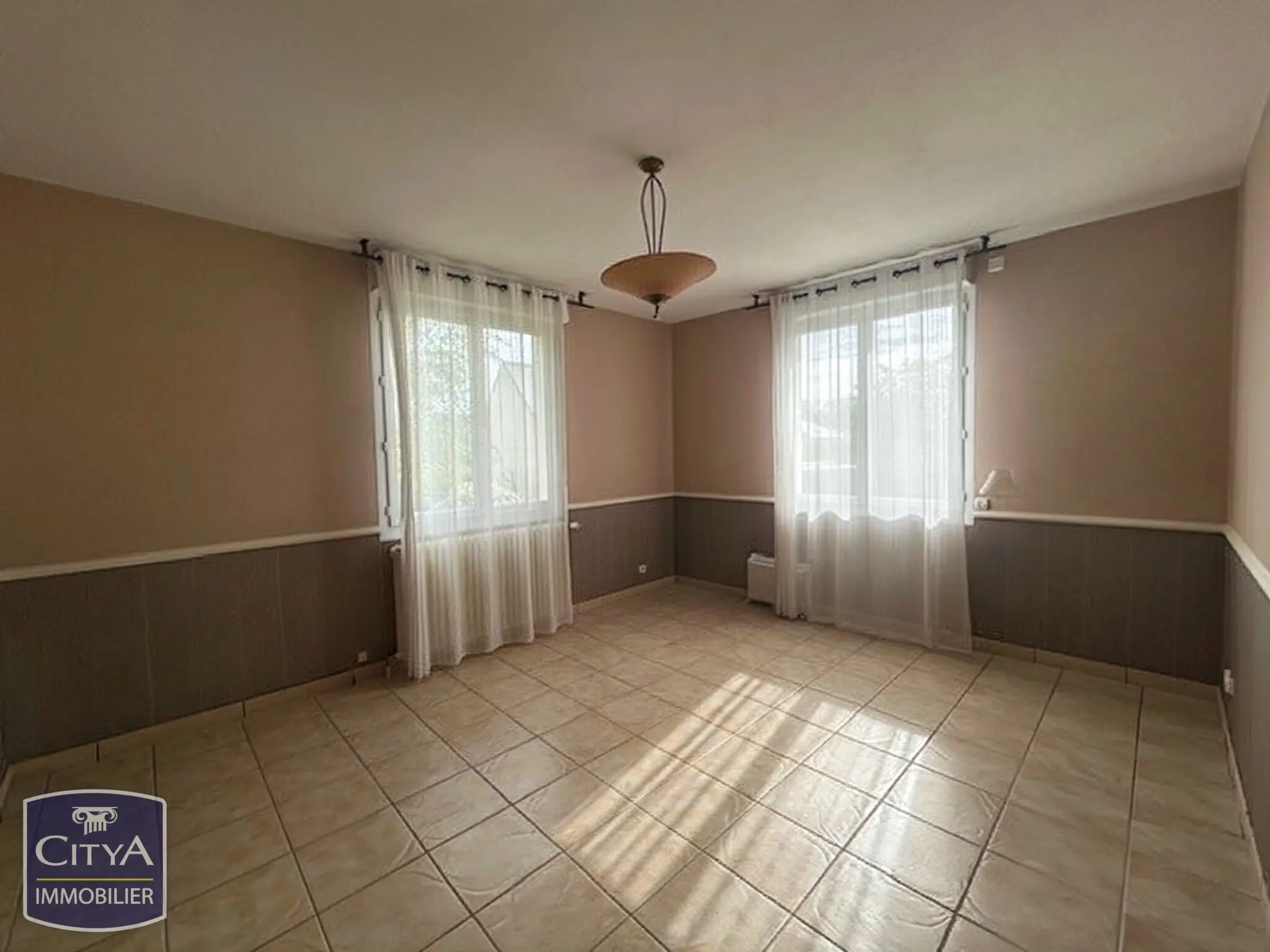Maison 9 pièces à La Chaussée-Saint-Victor — photo 12