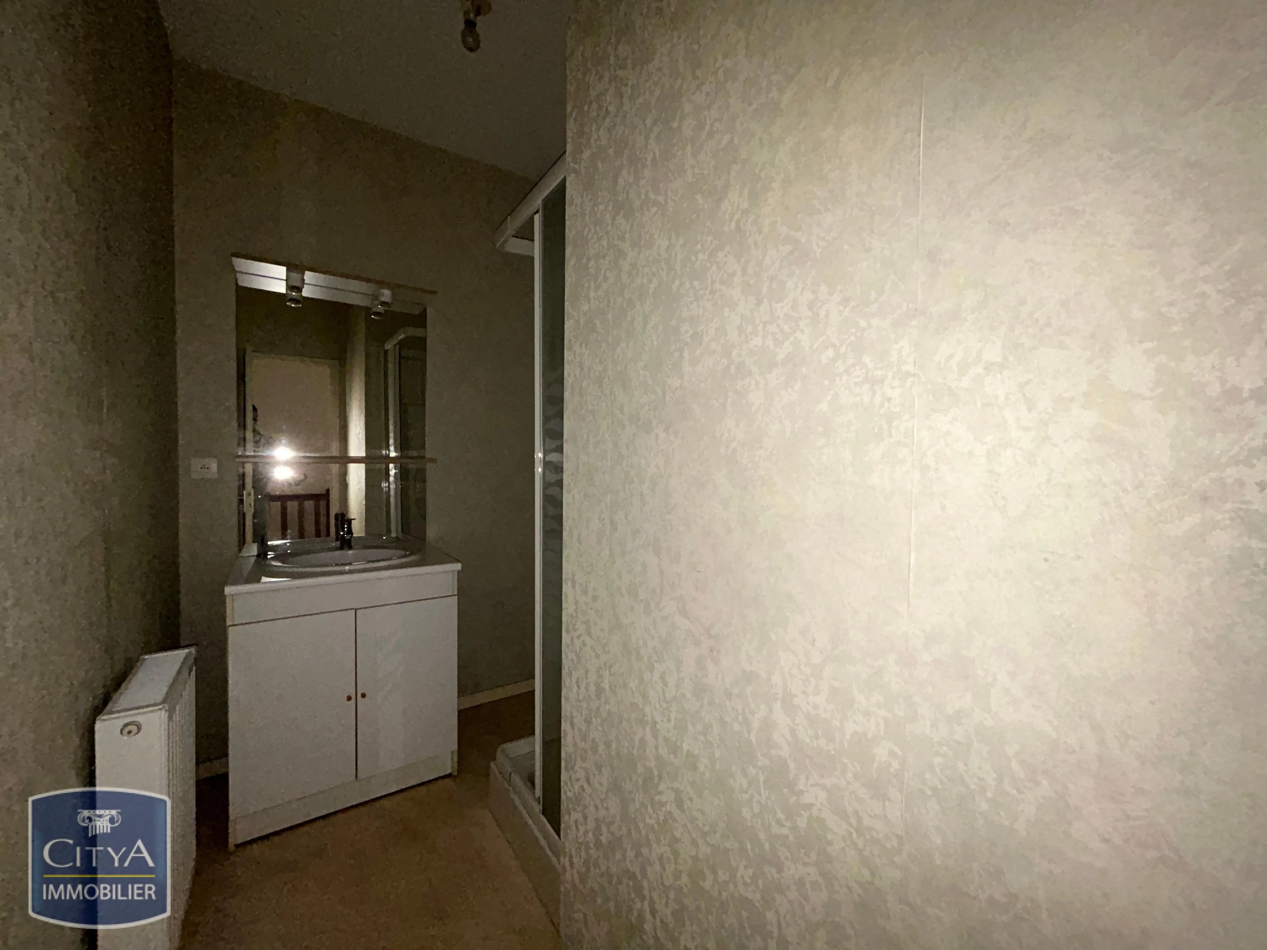 Appartement 3 pièces à Saint-Amand-Montrond — photo 3