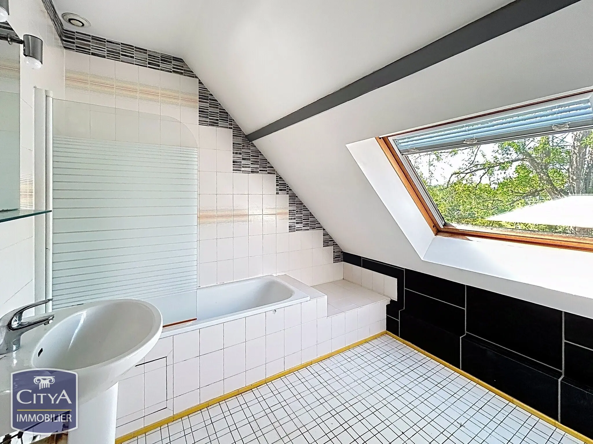 Maison 7 pièces à Saint-Doulchard — photo 14
