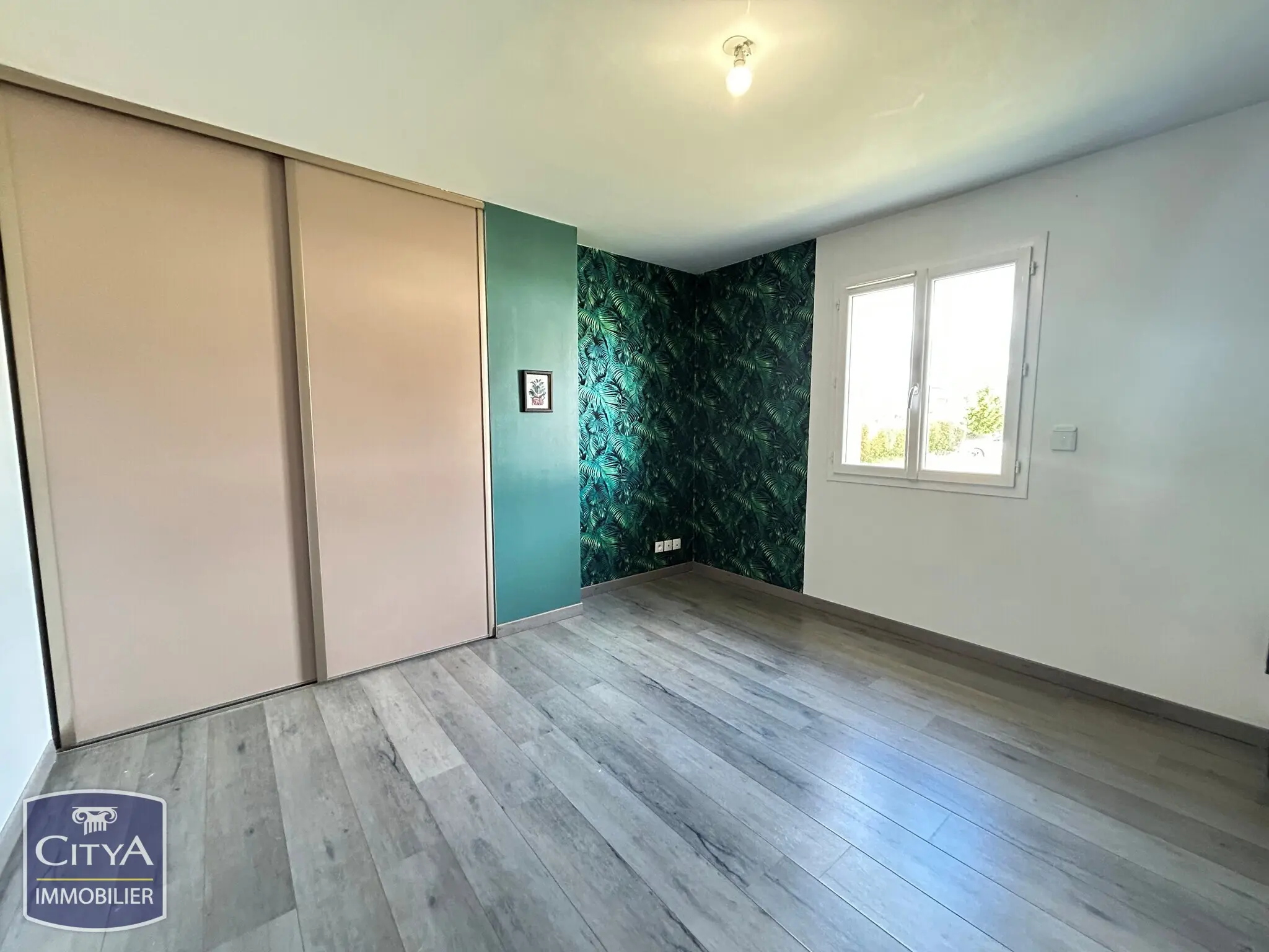 Maison 8 pièces à La Chapelle-Saint-Ursin — photo 7