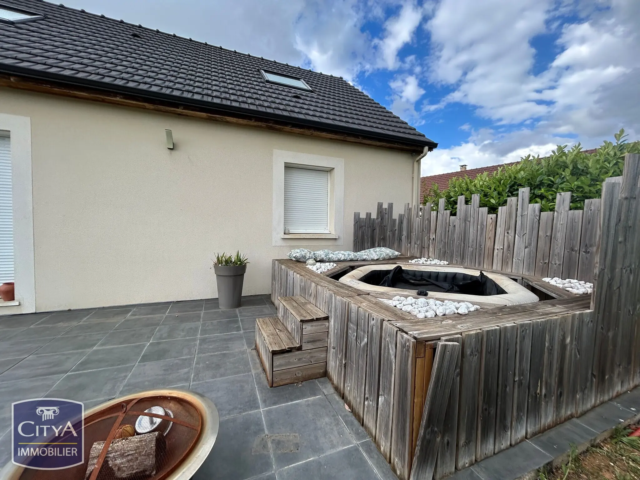 Maison 8 pièces à La Chapelle-Saint-Ursin — photo 17