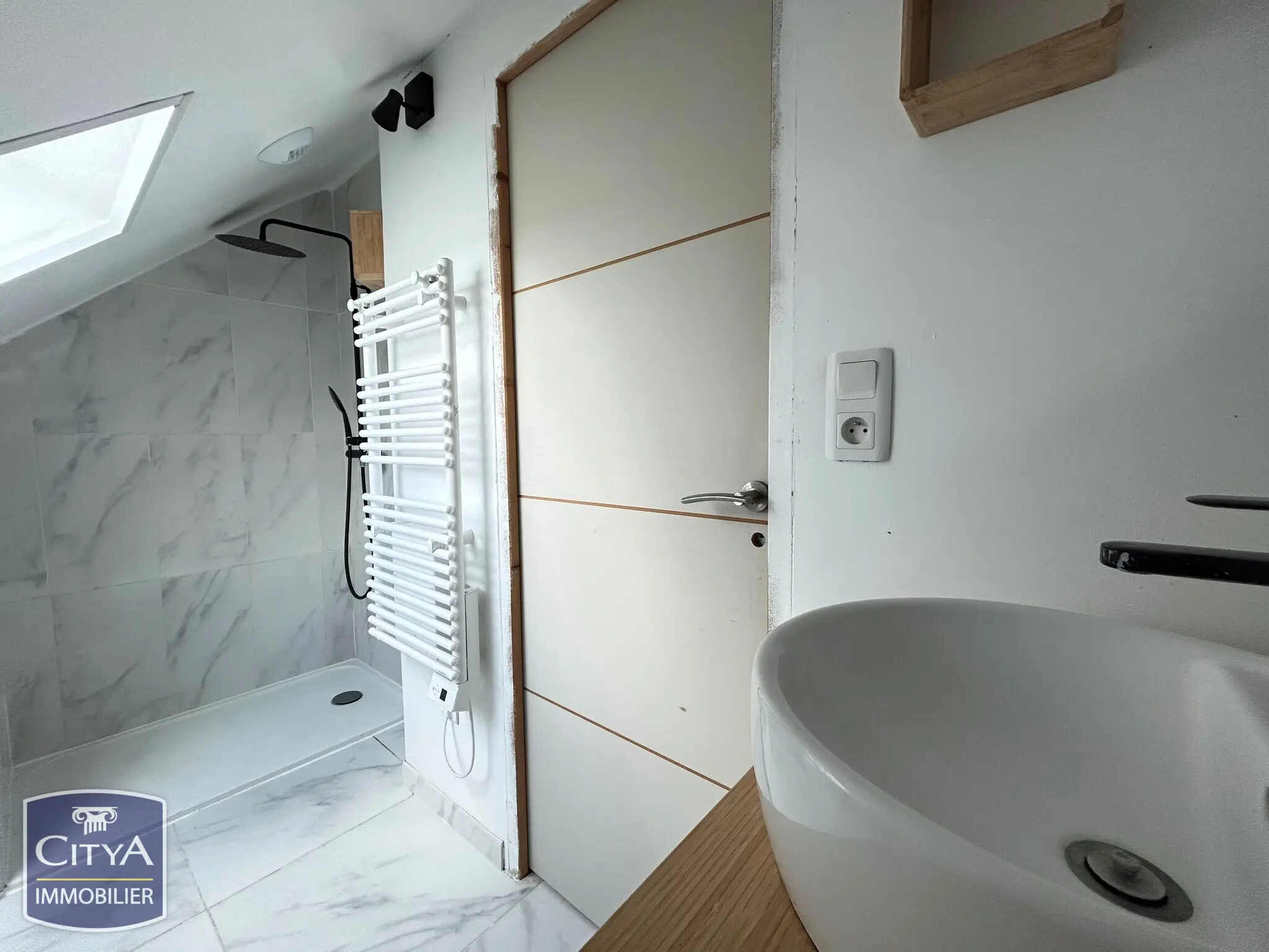 Maison 8 pièces à La Chapelle-Saint-Ursin — photo 15