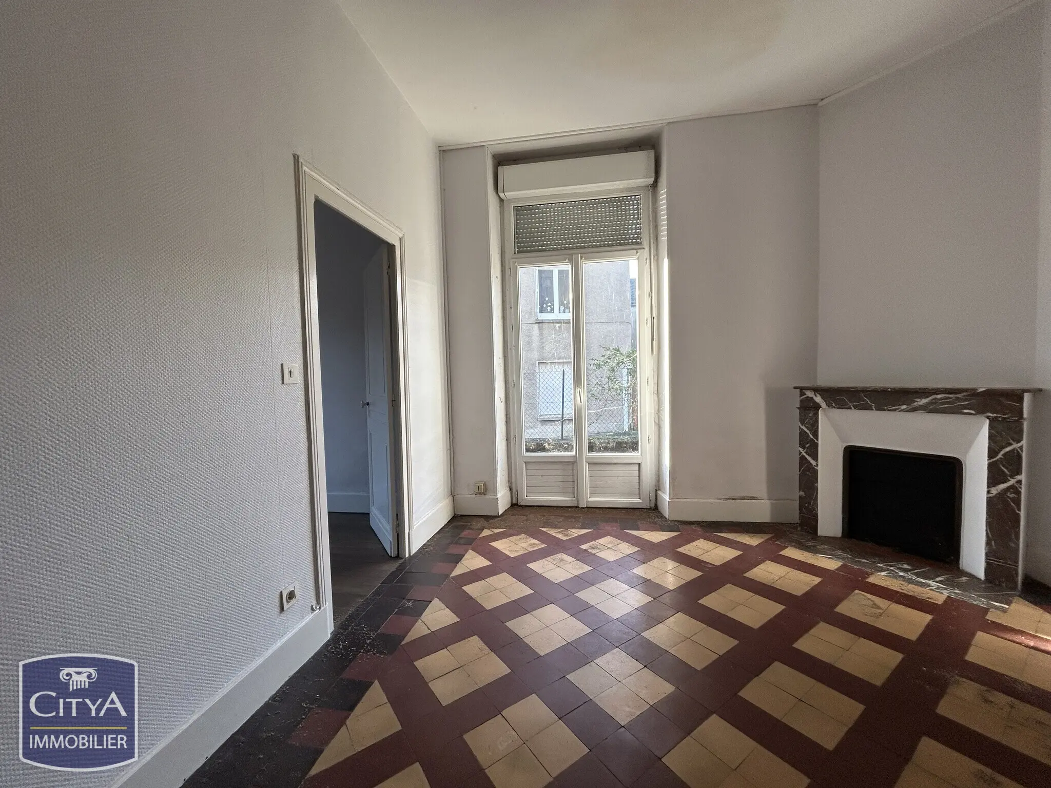Immeuble à Bourges — photo 7