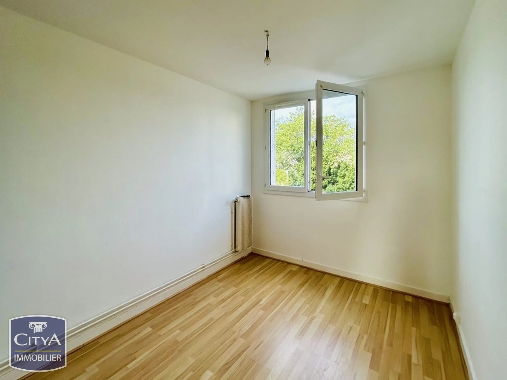 Appartement 4 pièces à Châteauroux — photo 8