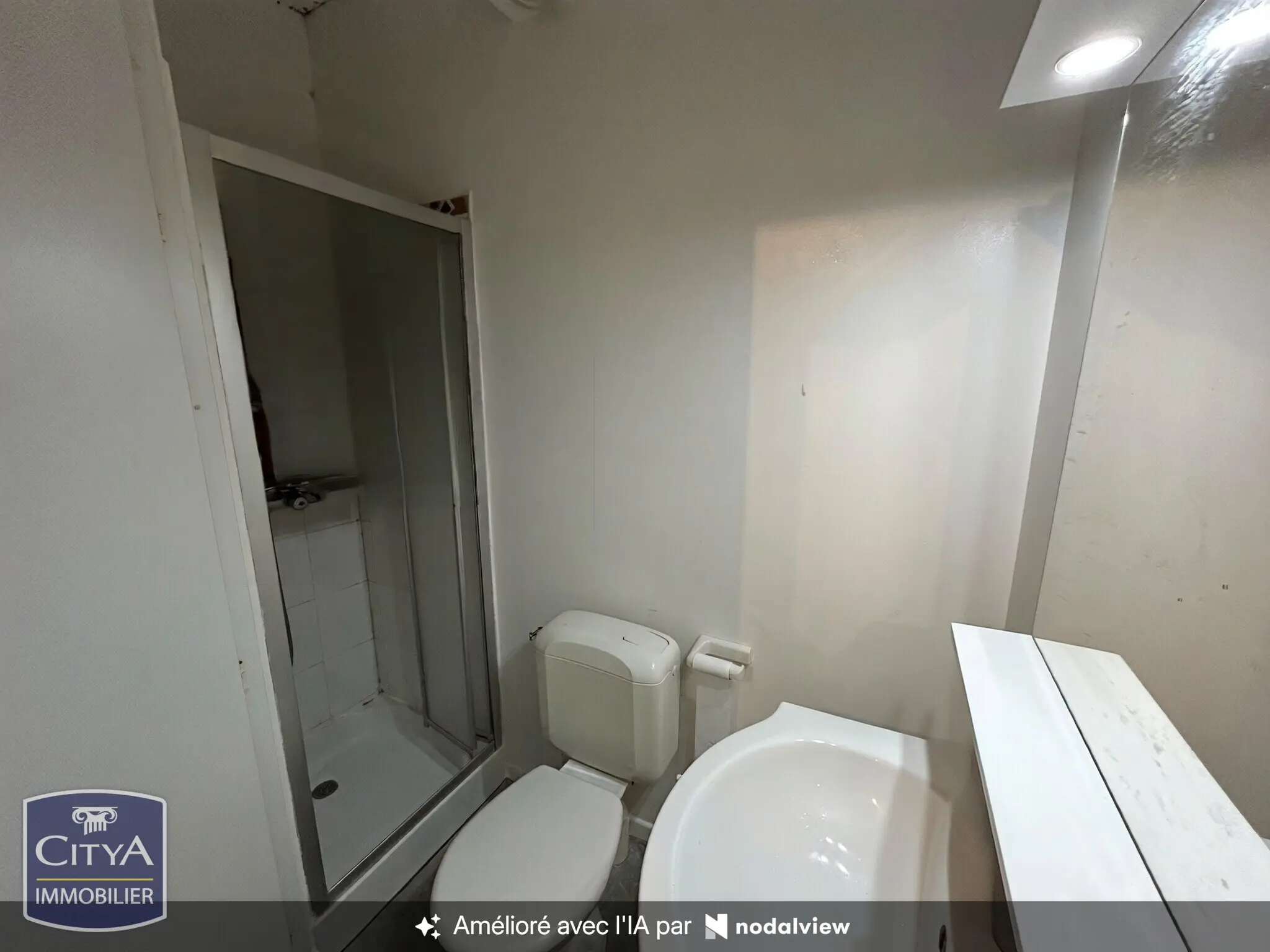 Immeuble à Châteauroux — photo 7