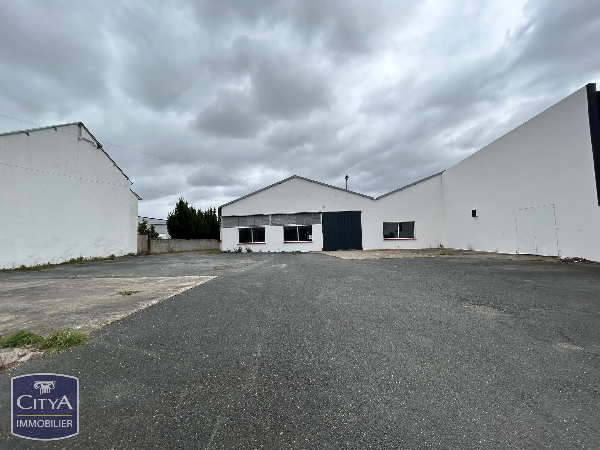 Local professionnel à Châteauroux — photo 17