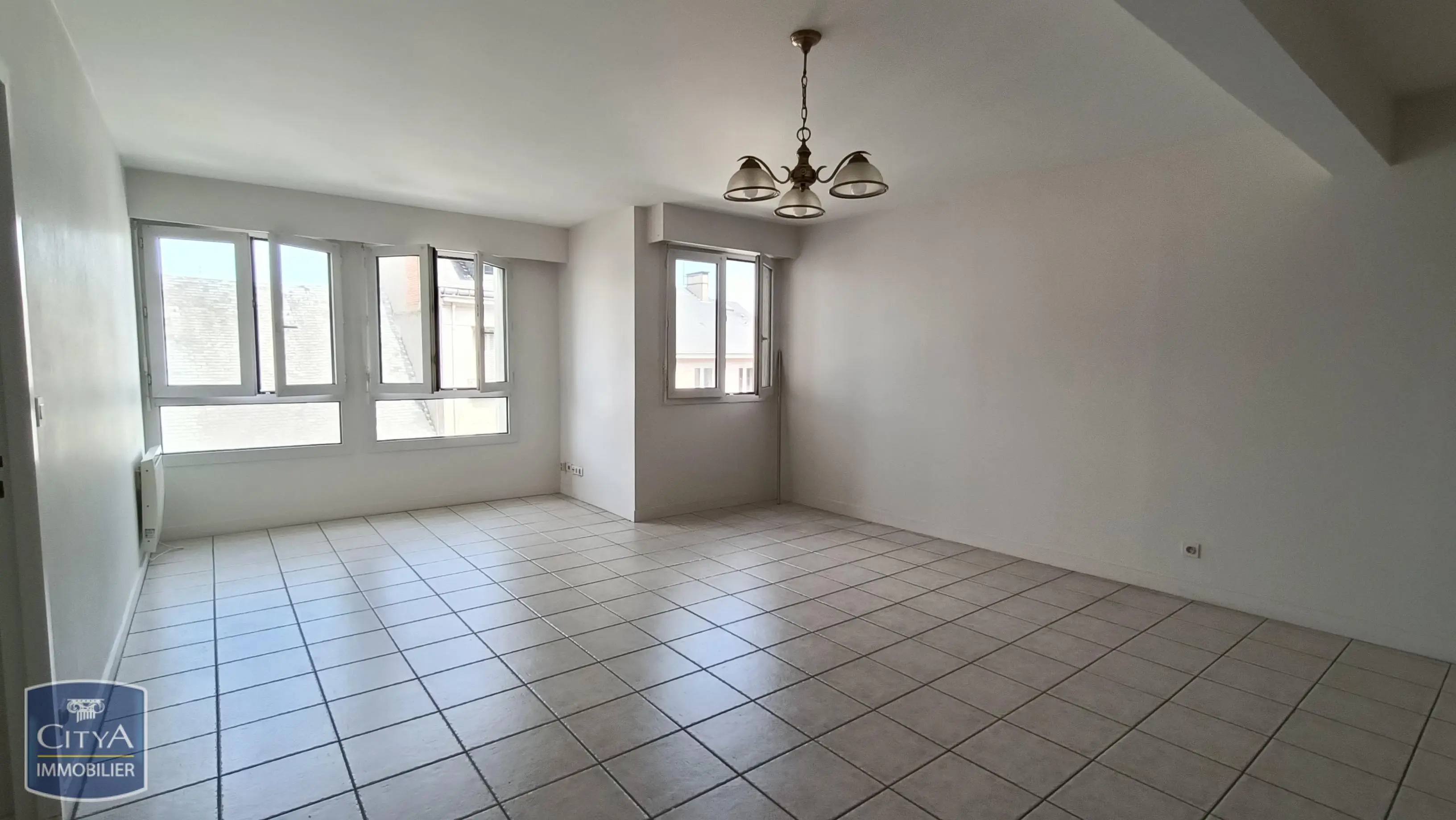 Appartement 2 pièces à Châteauroux — photo 2