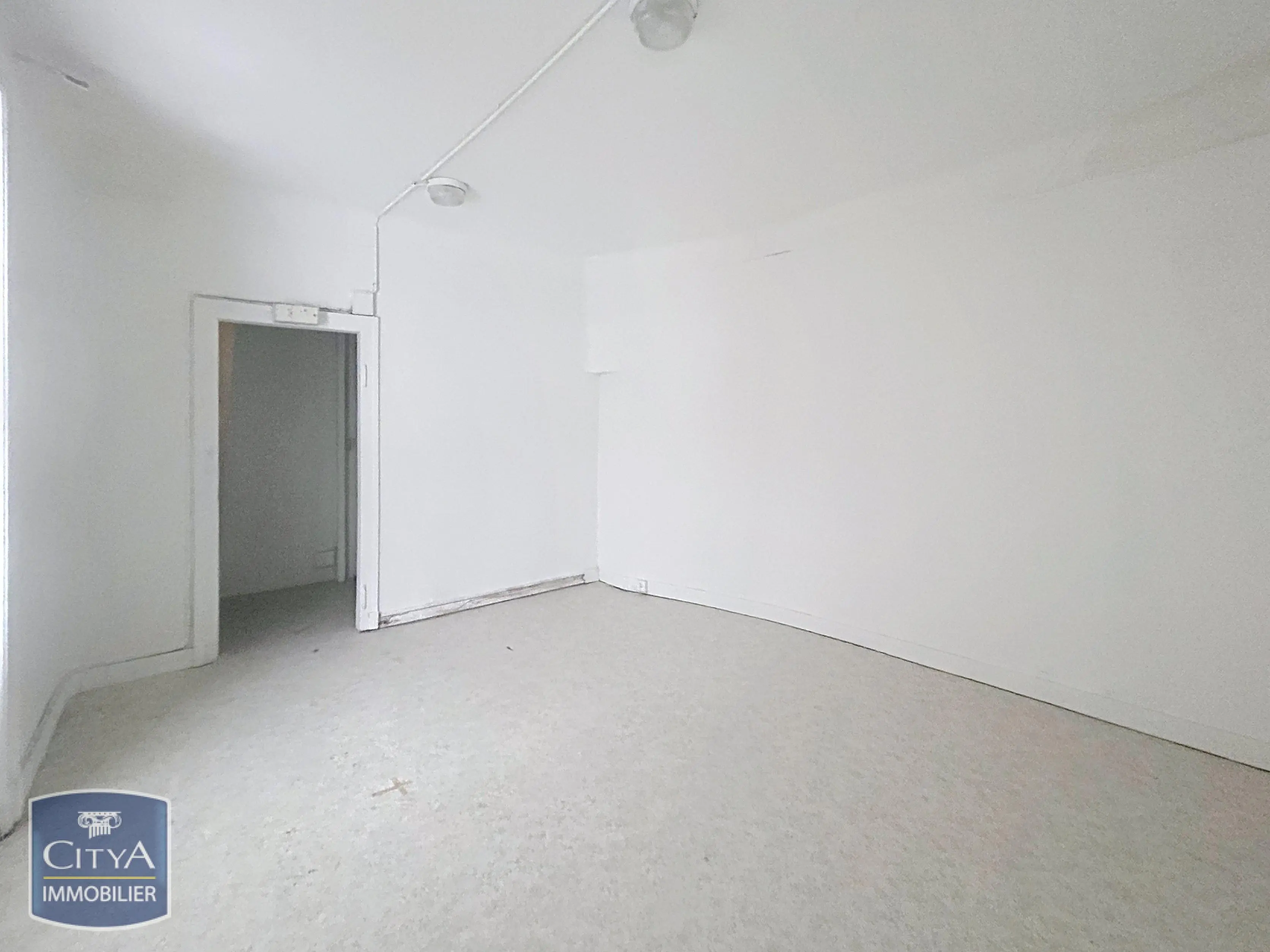 Immeuble à Châteauroux — photo 8