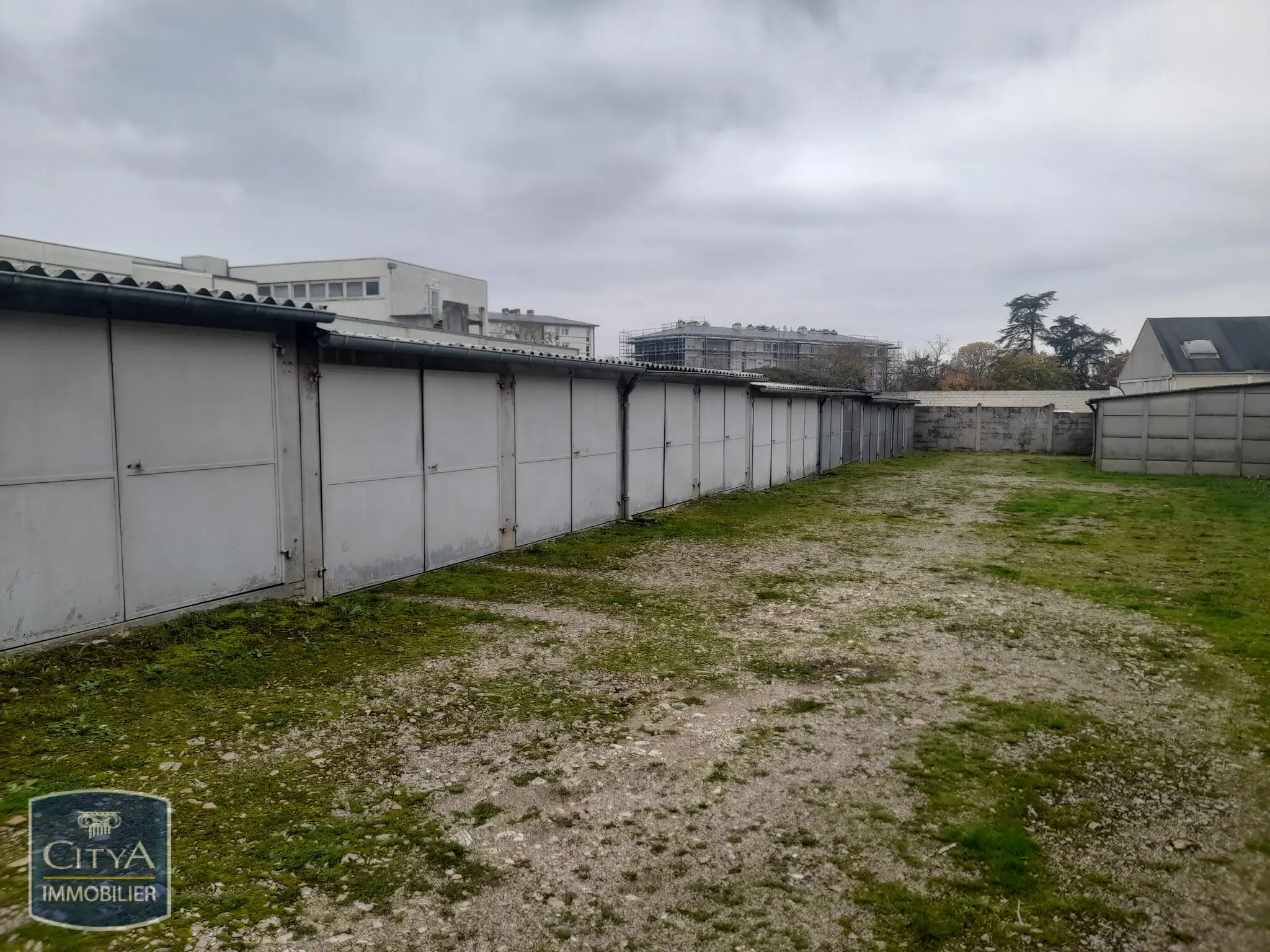 Parking à Châteauroux — photo 3