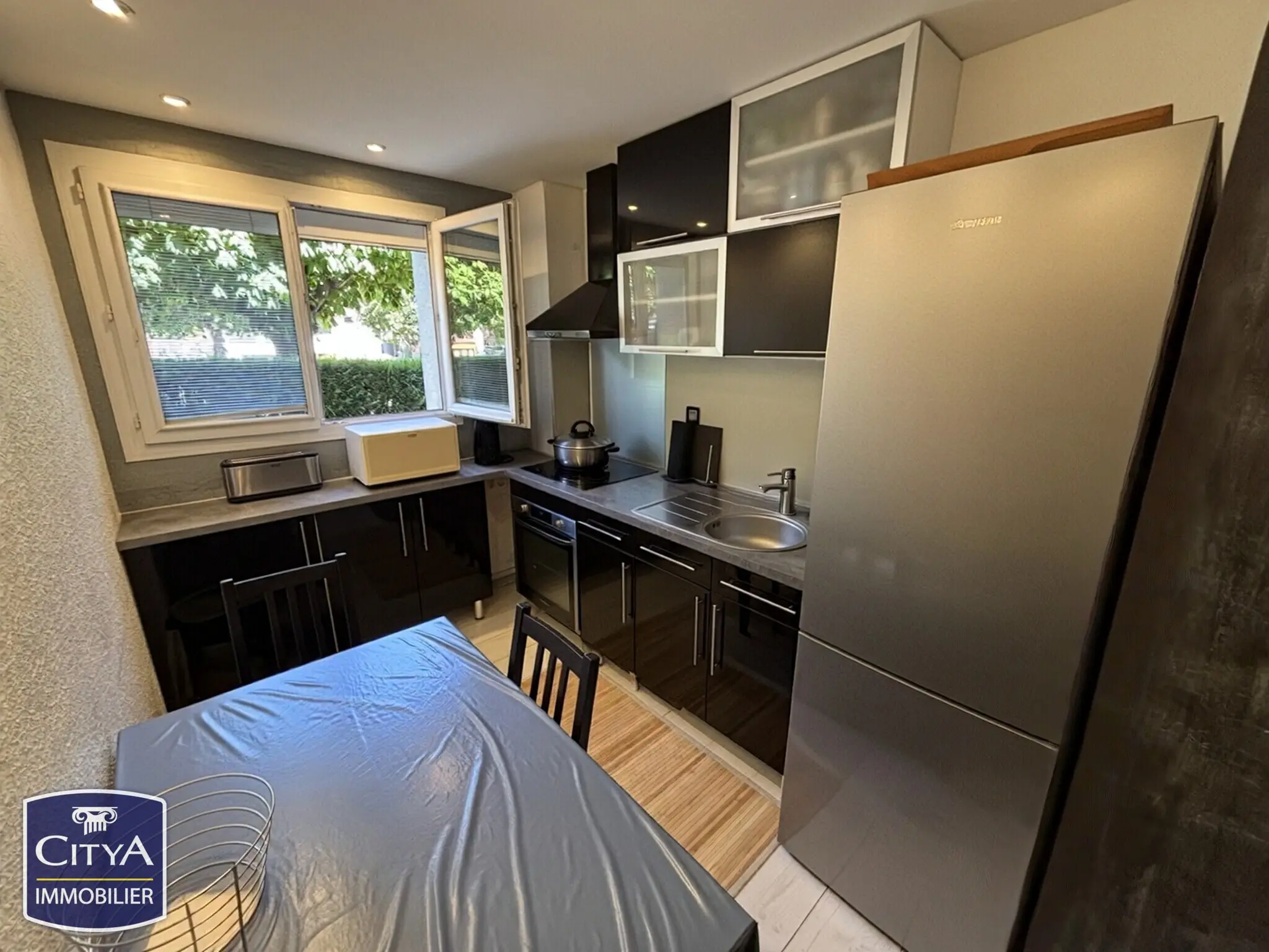 Appartement 4 pièces à Châteauroux — photo 2