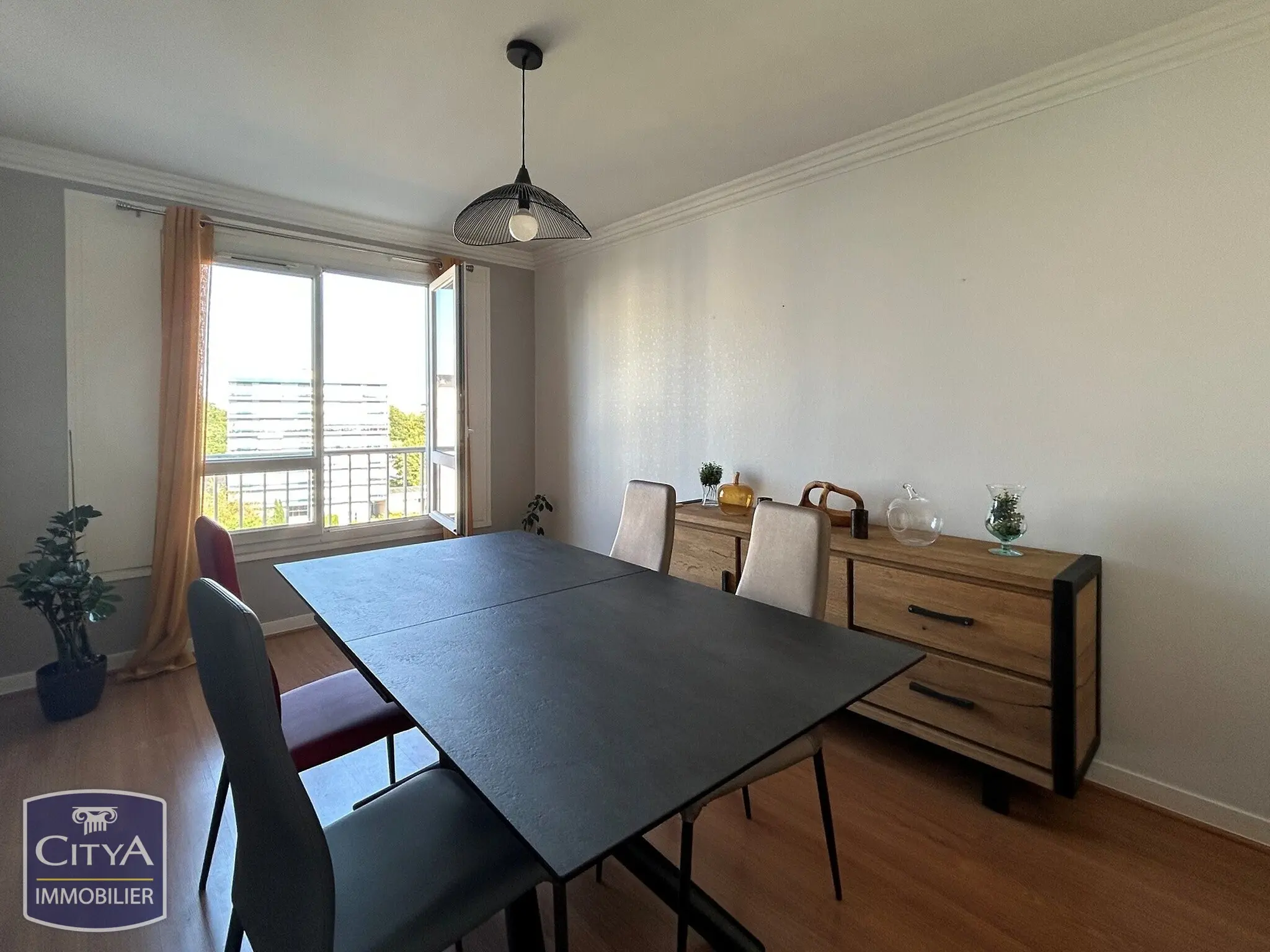 Appartement 4 pièces à Châteauroux — photo 2