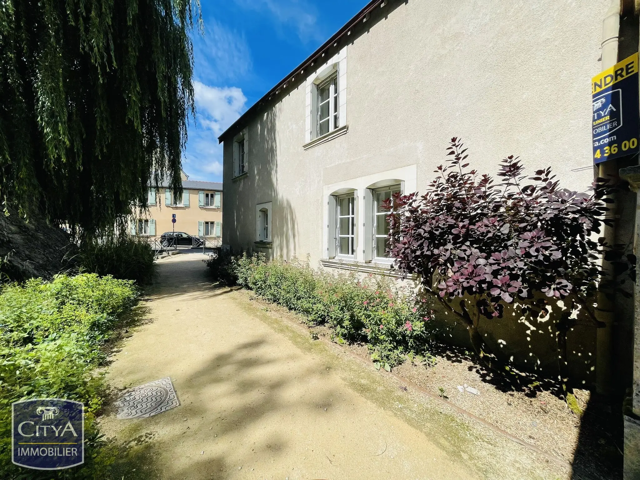 Immeuble à Châteauroux — photo 2