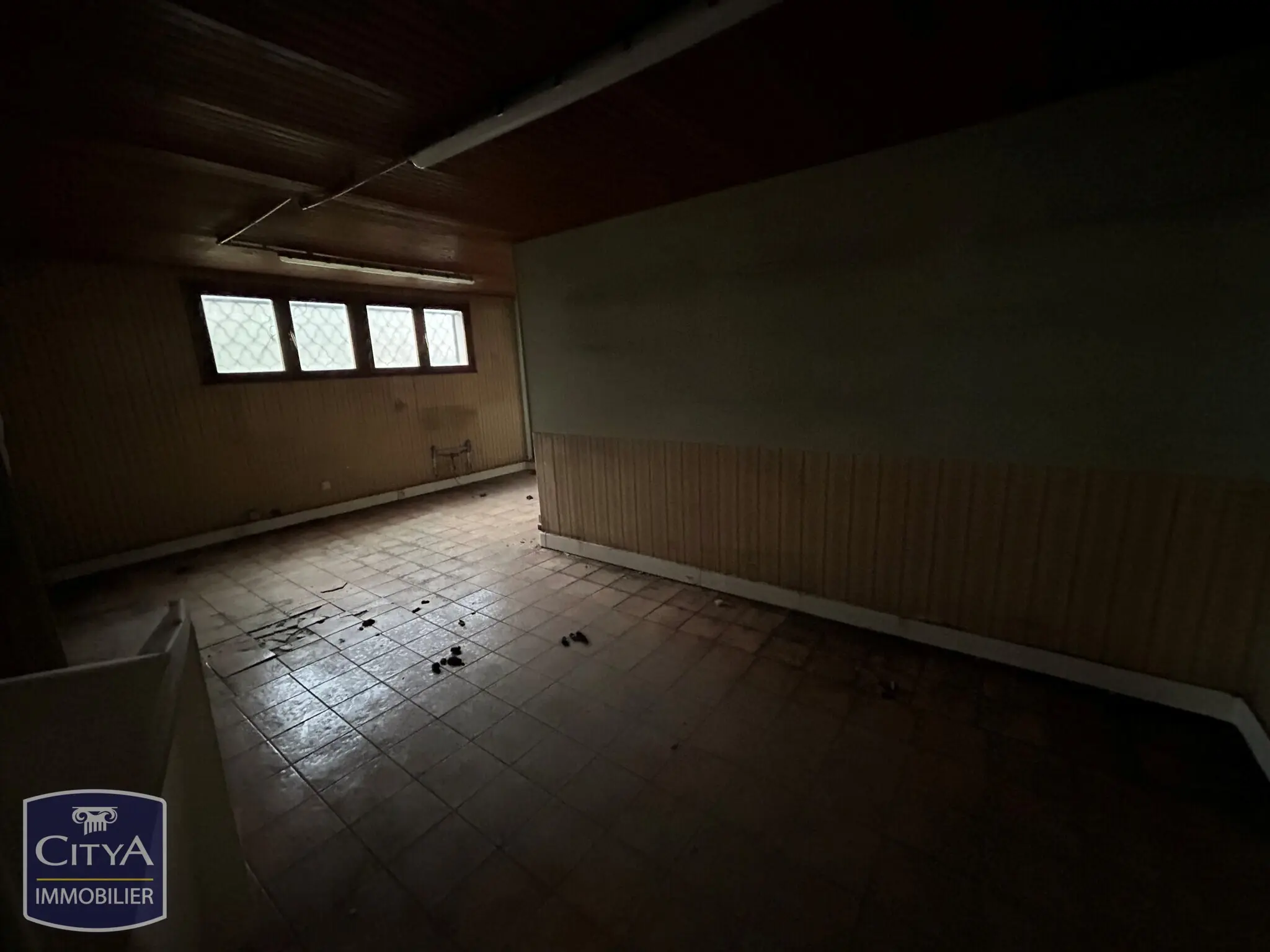 Local professionnel à Châteauroux — photo 10