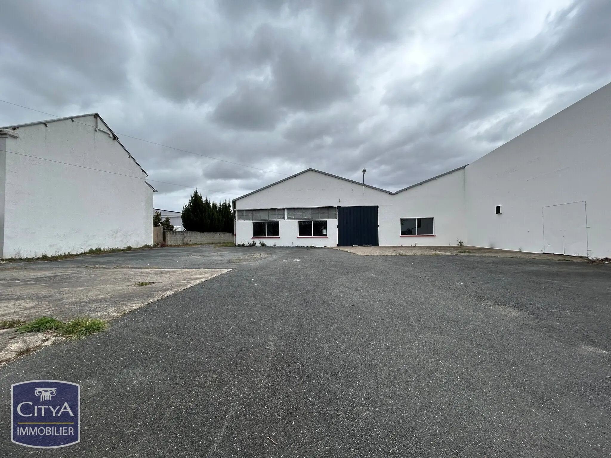 Local professionnel à Châteauroux — photo 9