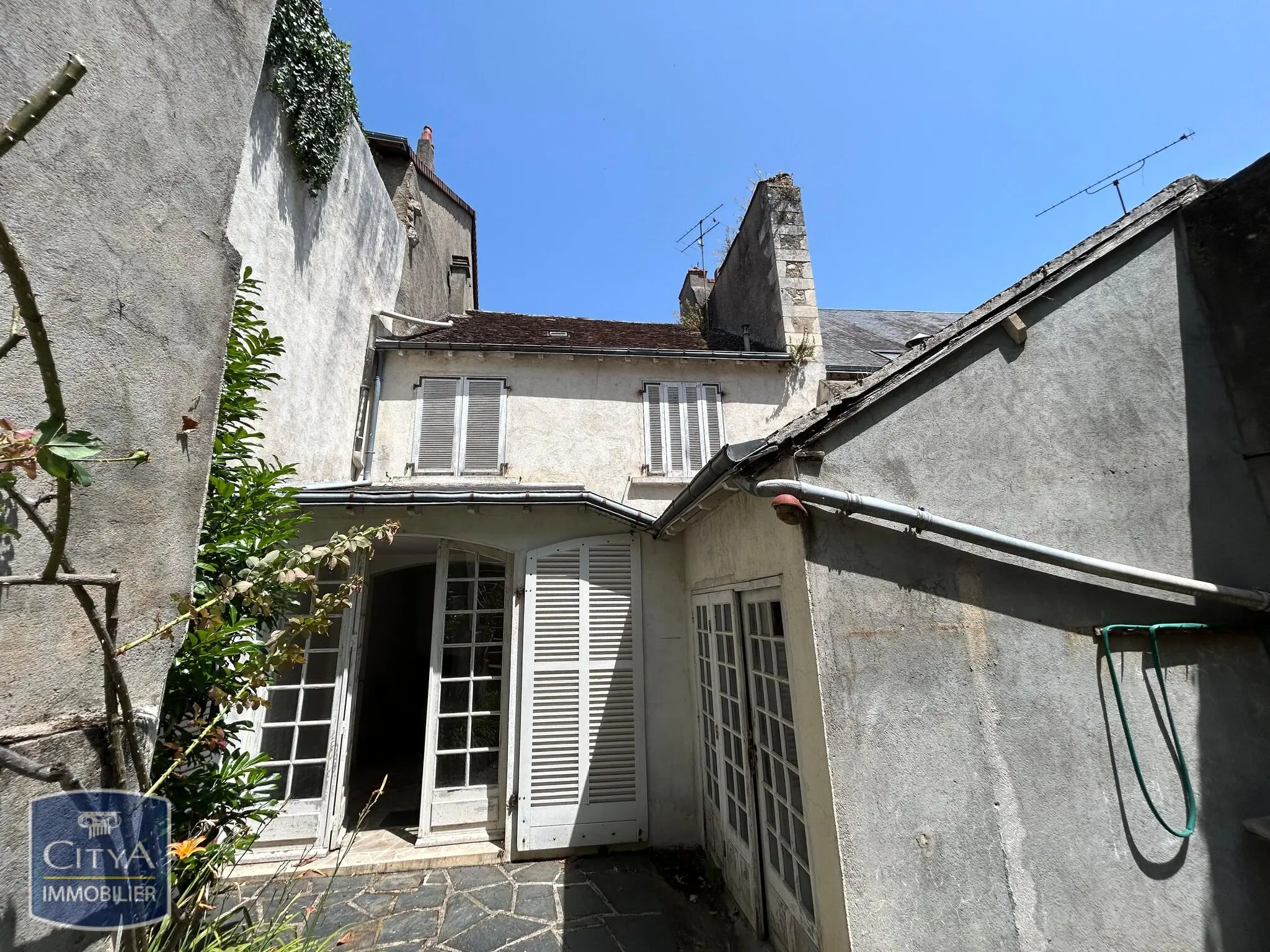 Maison 6 pièces à Le Blanc — photo 2