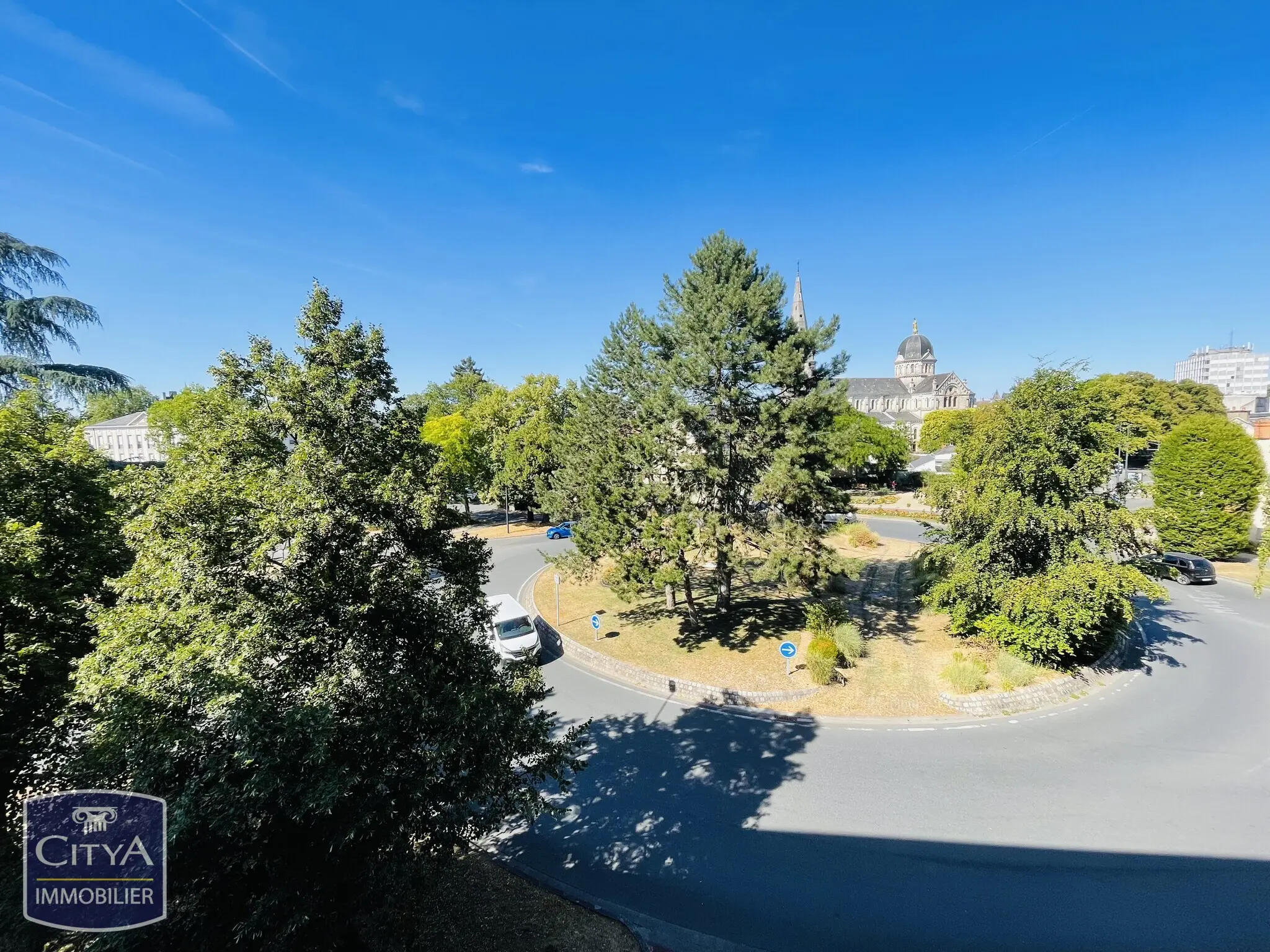 Appartement 3 pièces à Châteauroux — photo 2