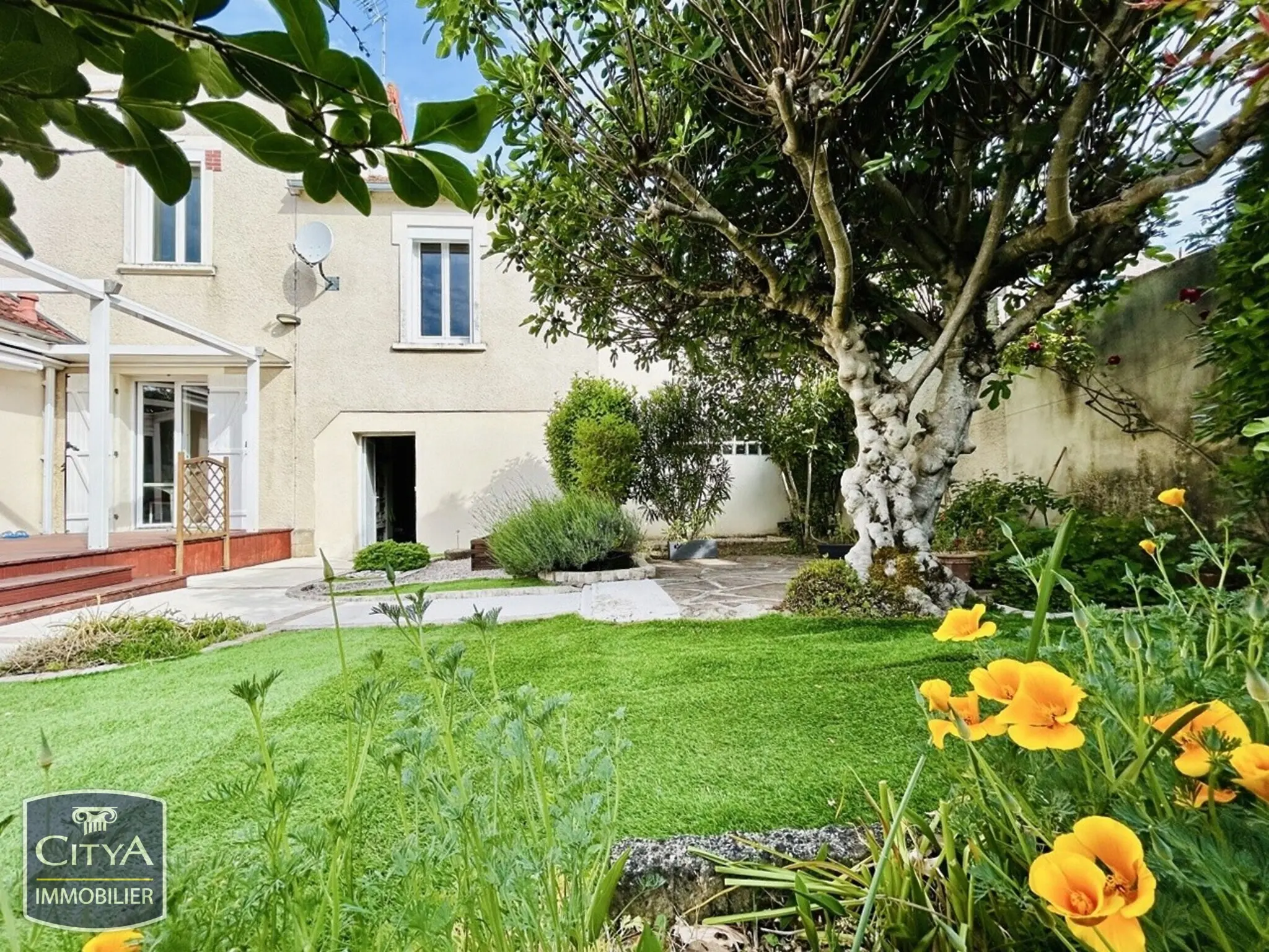 Maison 11 pièces 200m²
