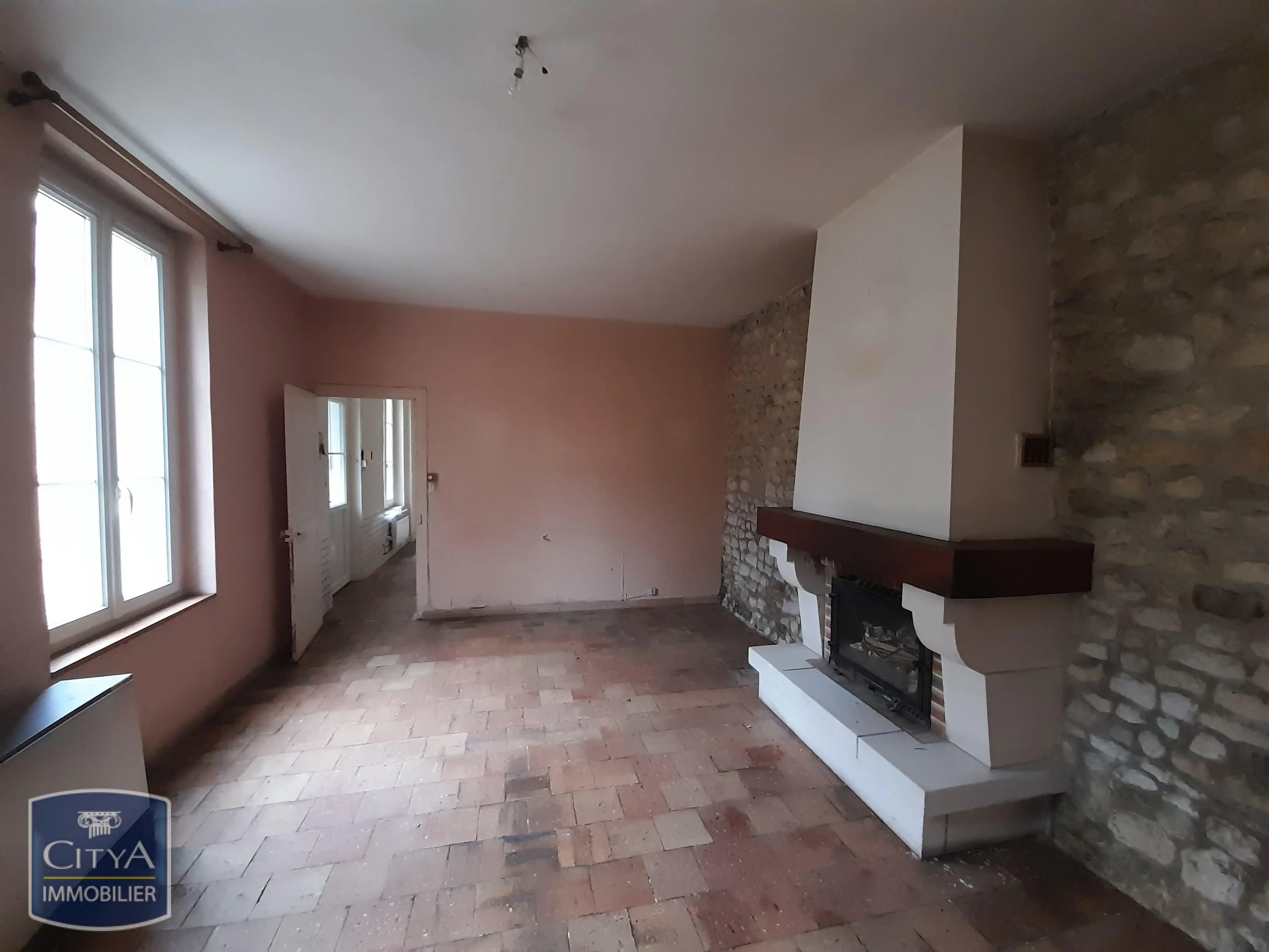 Maison 6 pièces à Tournon-Saint-Martin — photo 4