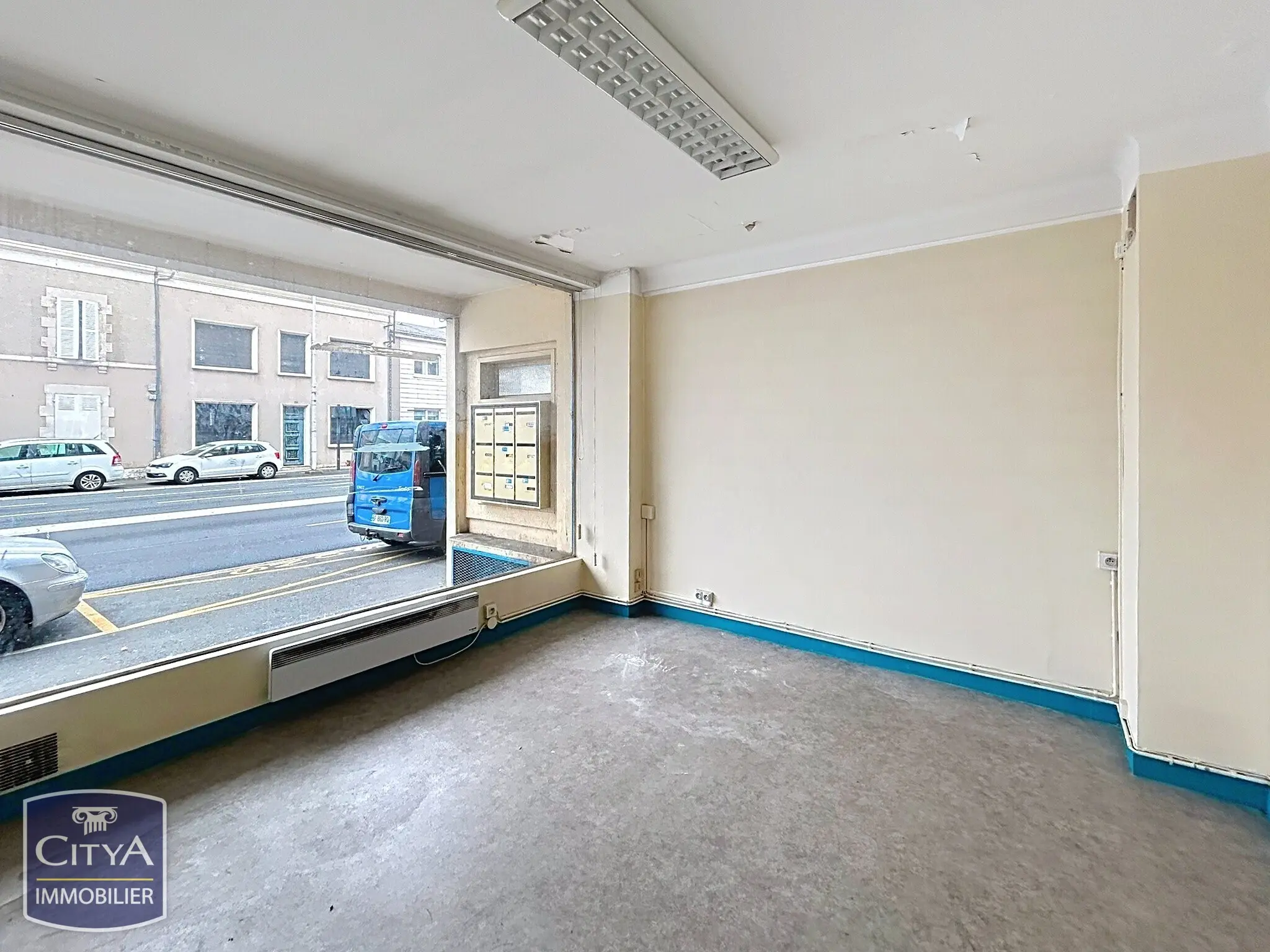 Local commercial à Châteauroux — photo 3