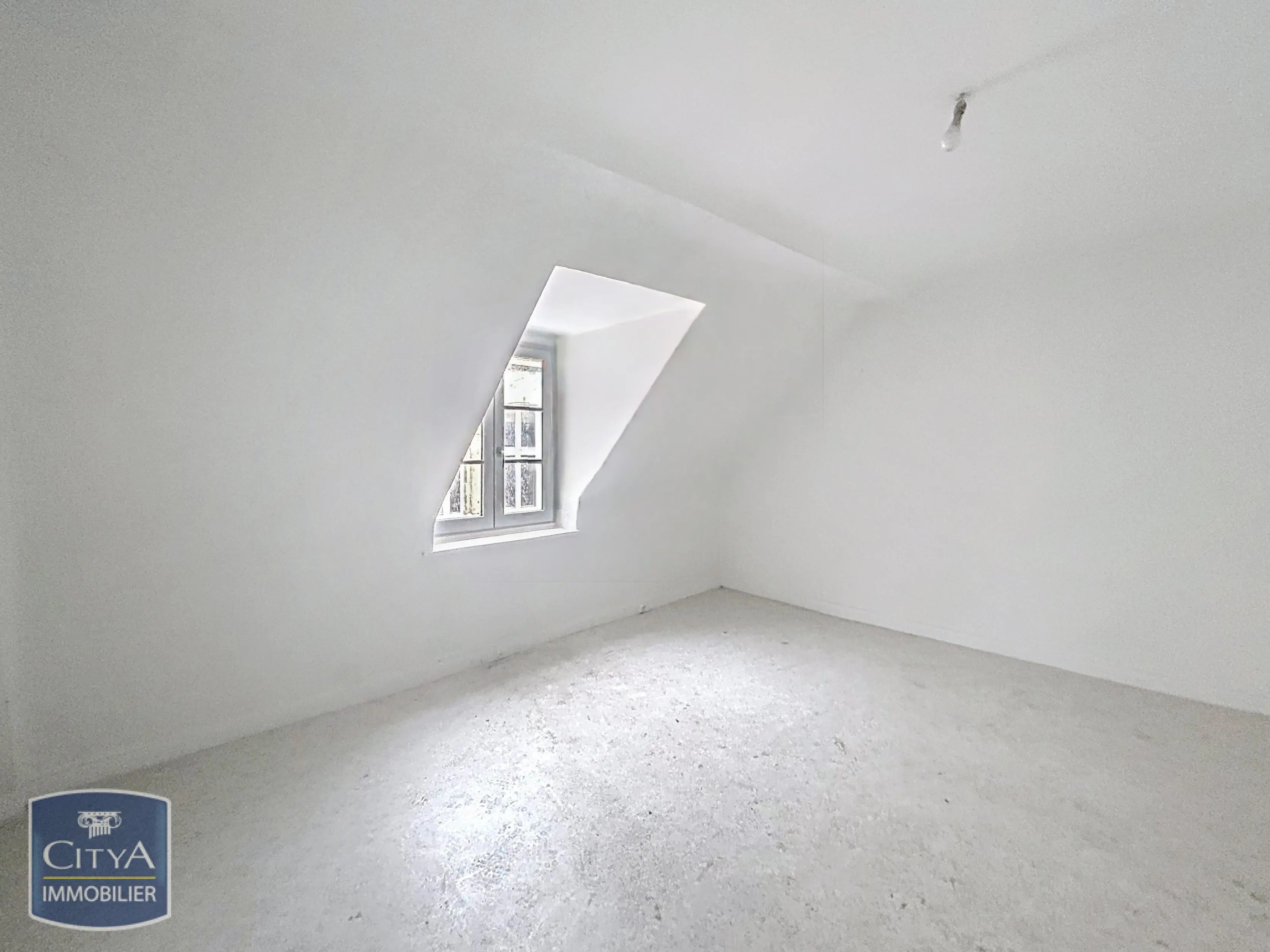Immeuble à Châteauroux — photo 4