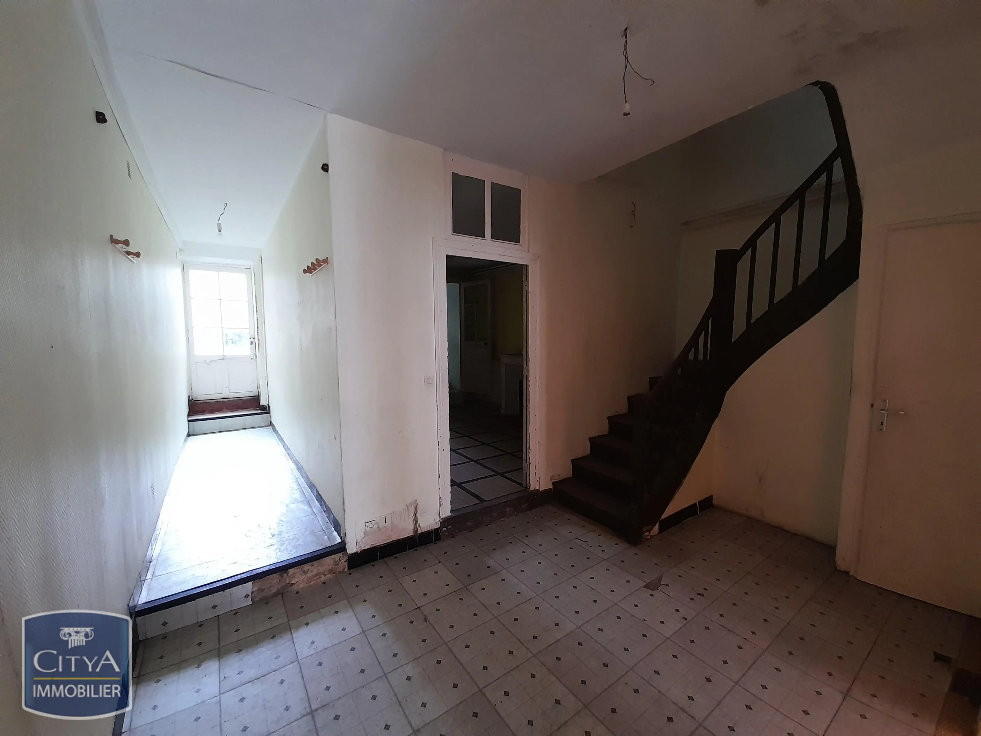 Maison 6 pièces à Le Blanc — photo 2