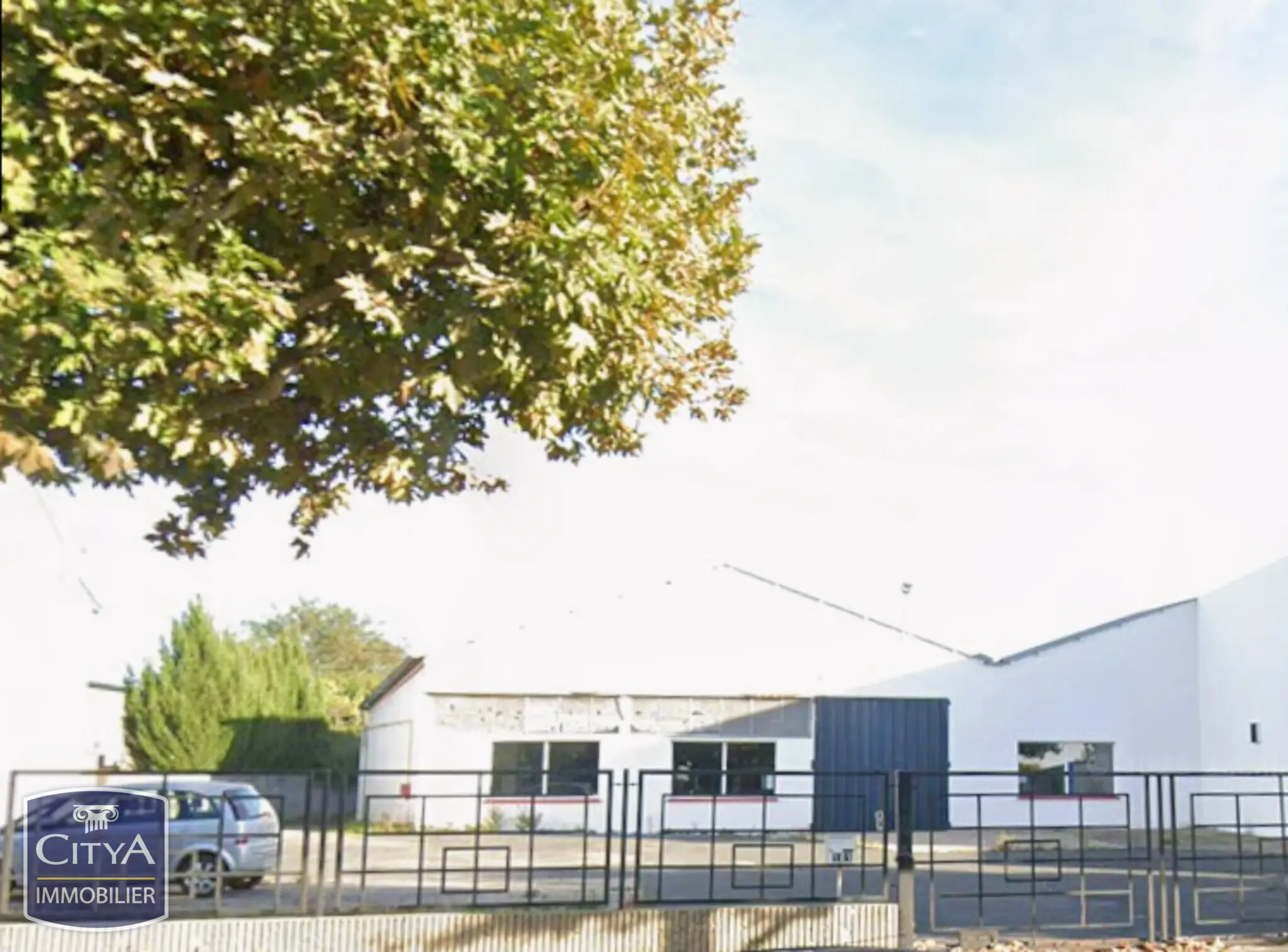 Local professionnel à Châteauroux — photo 2