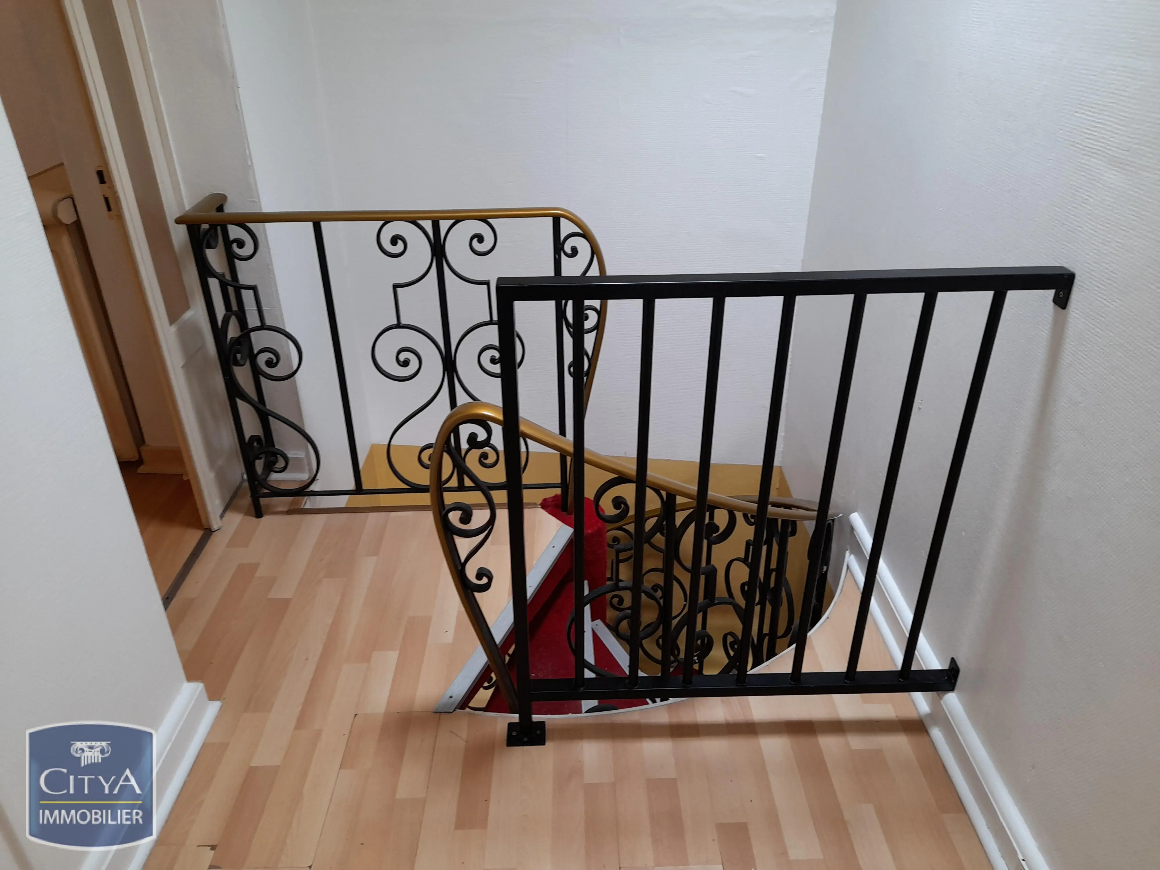 Immeuble à Le Blanc — photo 10